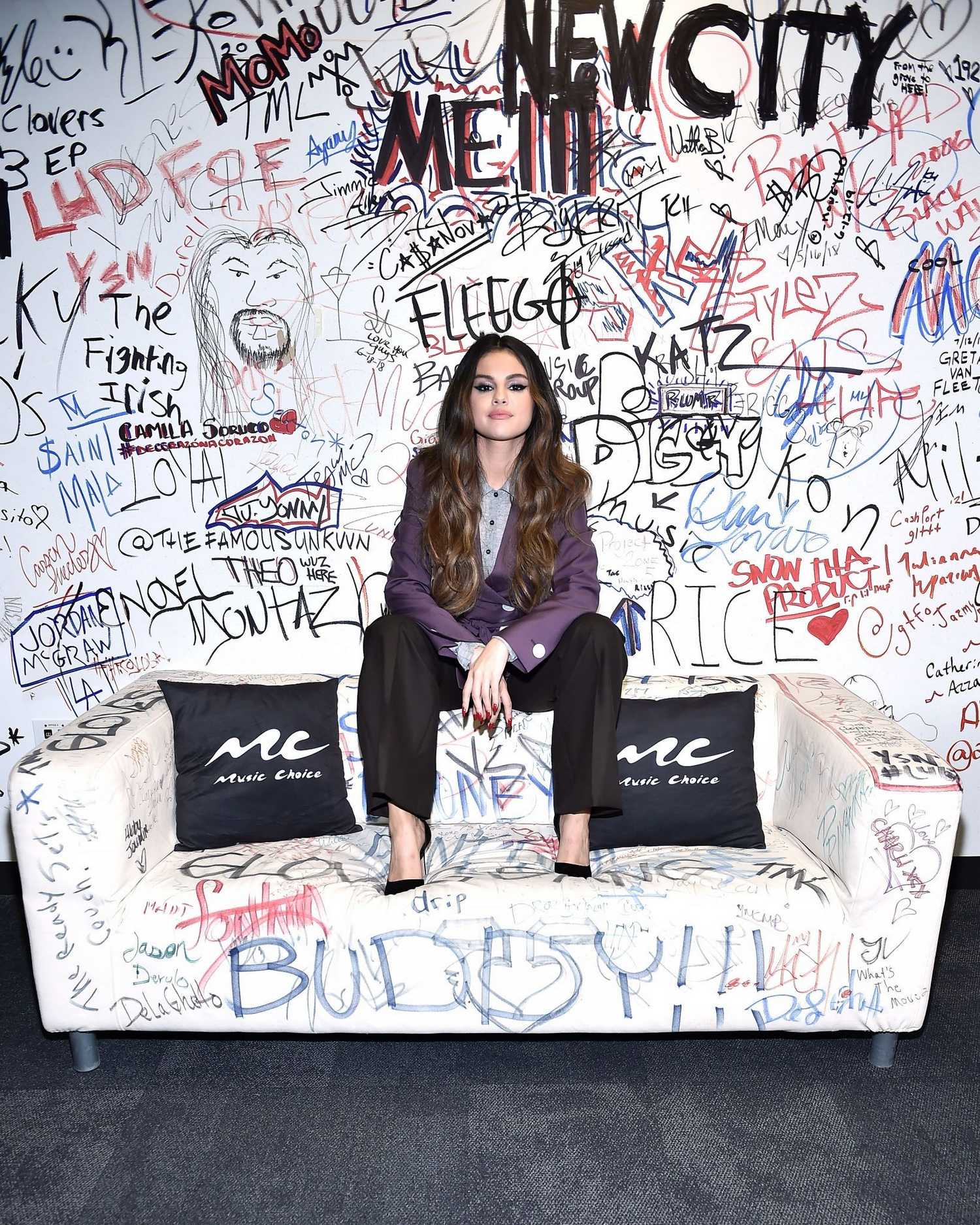 Selena_Gomez_-_Music_Choice_in_NY_October_292C_2019-10.jpg