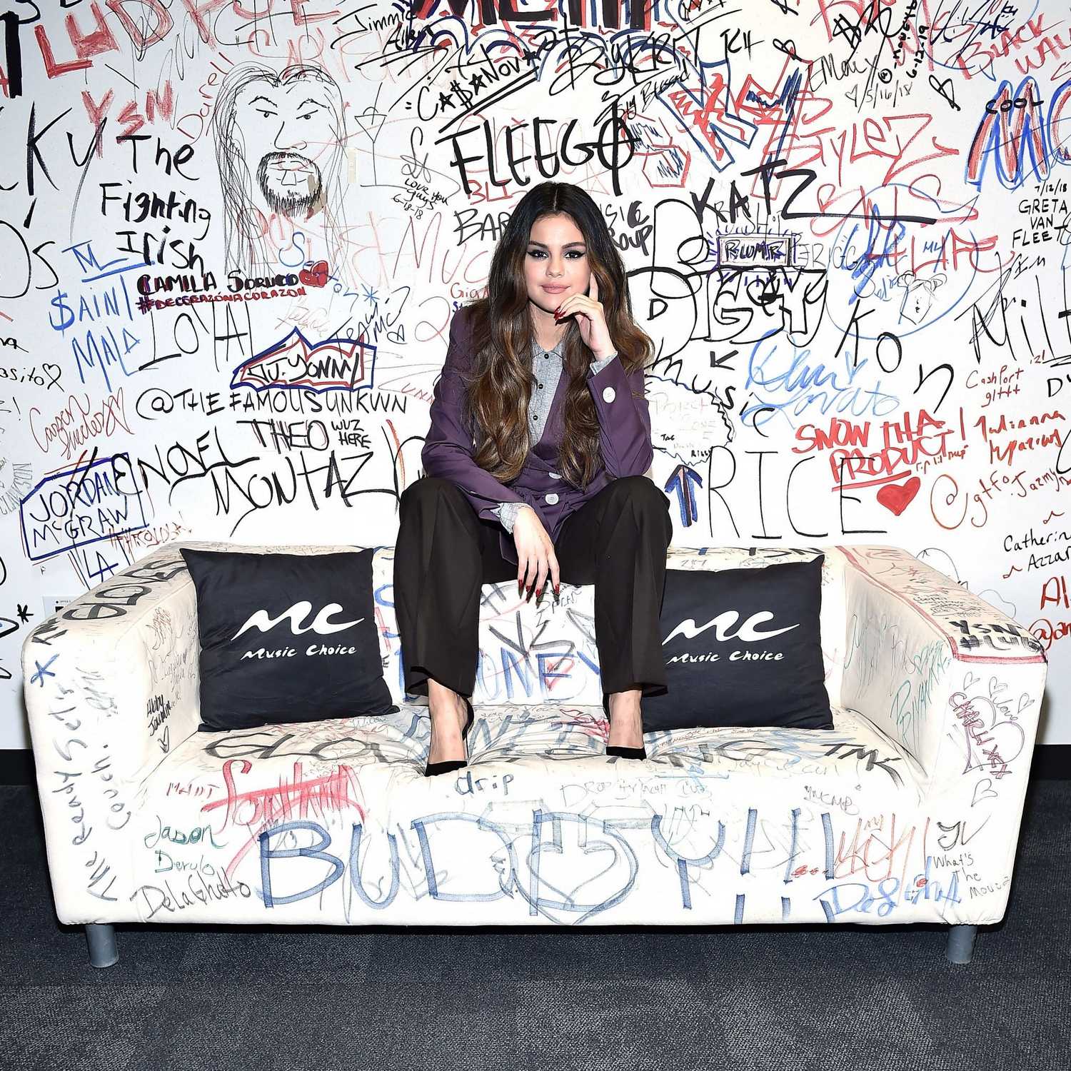 Selena_Gomez_-_Music_Choice_in_NY_October_292C_2019-11.jpg
