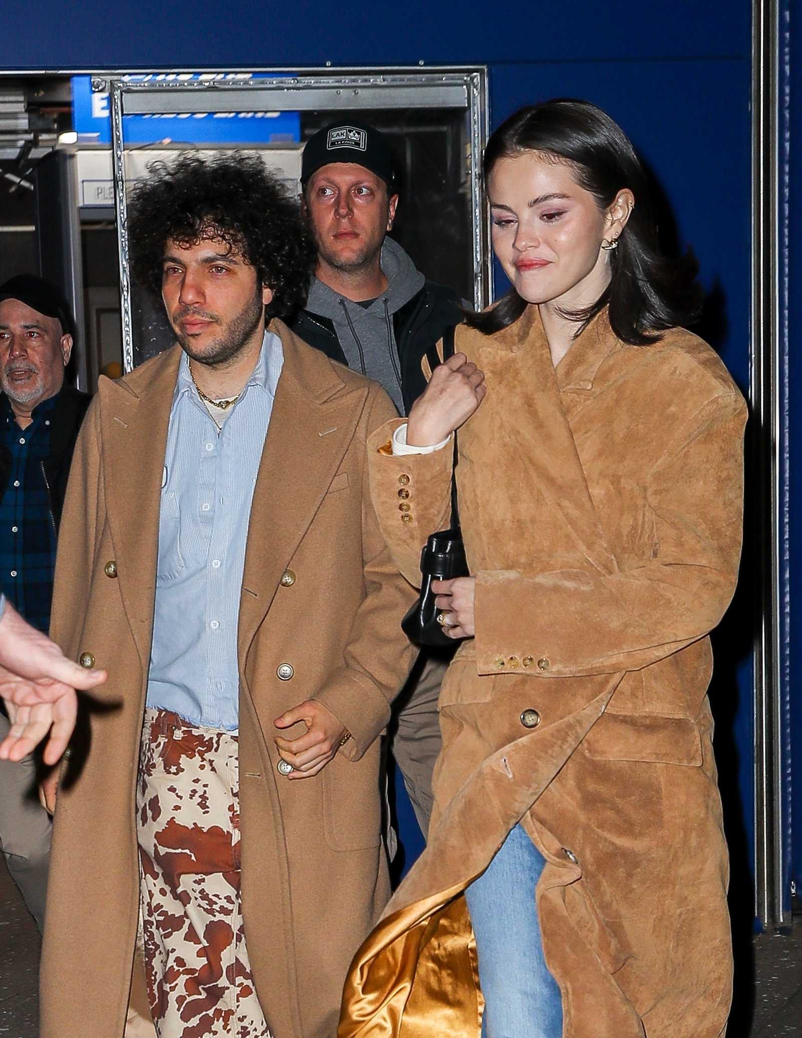 Selena_Gomez_-_N_Y__KnicksBoston_Celtics_NBA_game_at_Madison_Square_Garden2C_New_York_City_-_April_82C_2025-02.jpg