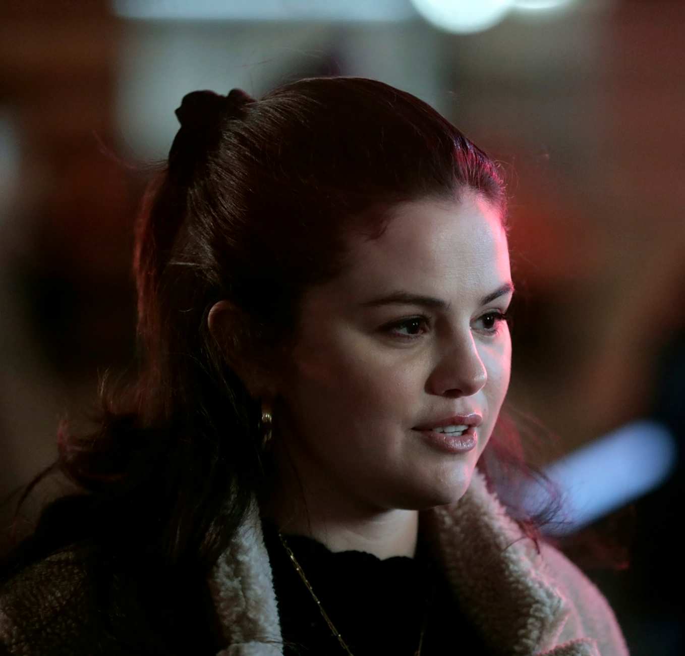 Selena_Gomez_-_On_the_set_of_Only_Murders_In_The_Building_in_New_York_March_312C_2021_01.jpg