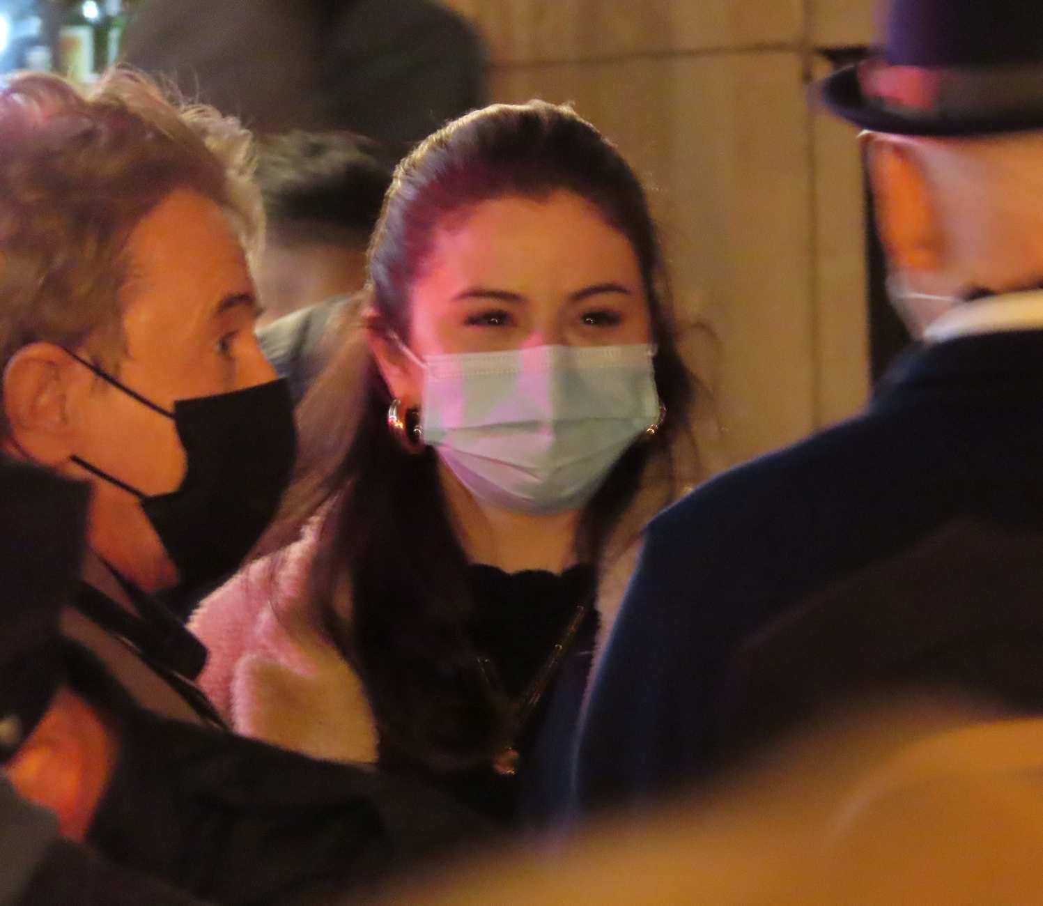 Selena_Gomez_-_On_the_set_of_Only_Murders_In_The_Building_in_New_York_March_312C_2021_12.jpg