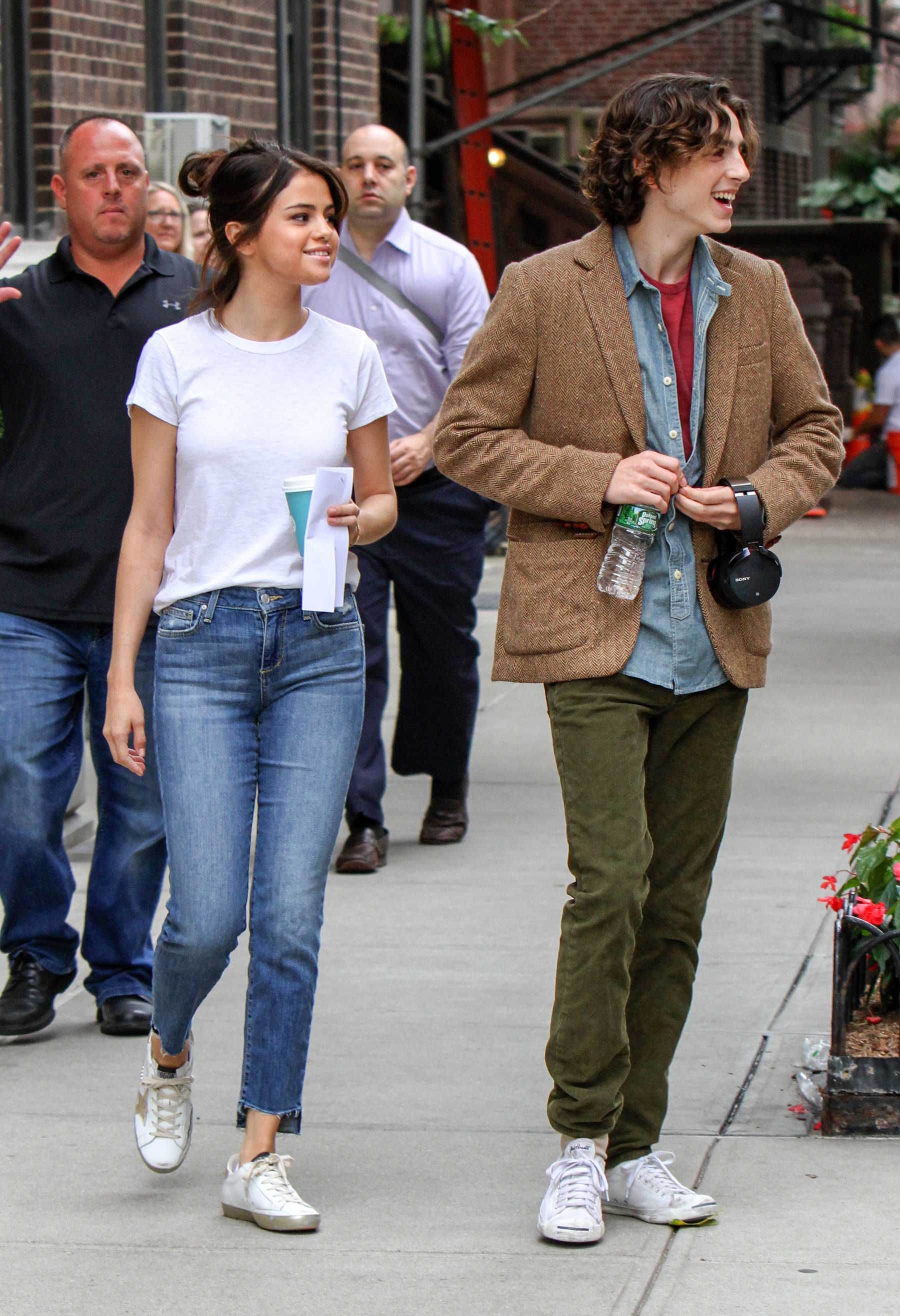 Selena_Gomez_-_On_the_set_of_Woody_Allen_film_in_NYC_on_September_14-01.jpg