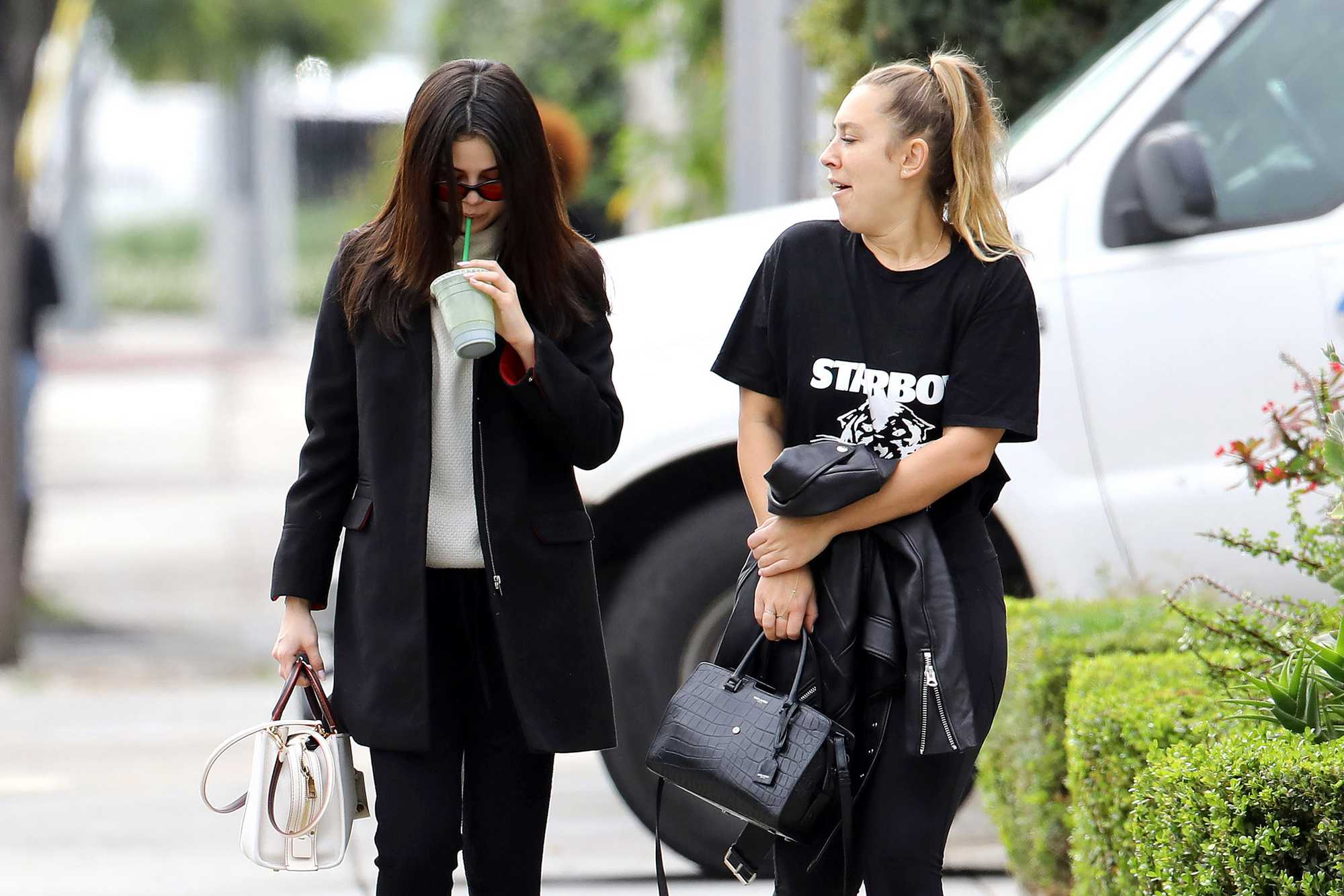 Selena_Gomez_-_Out_and_about_in_Los_Angeles_on_Feb_21-33.jpg