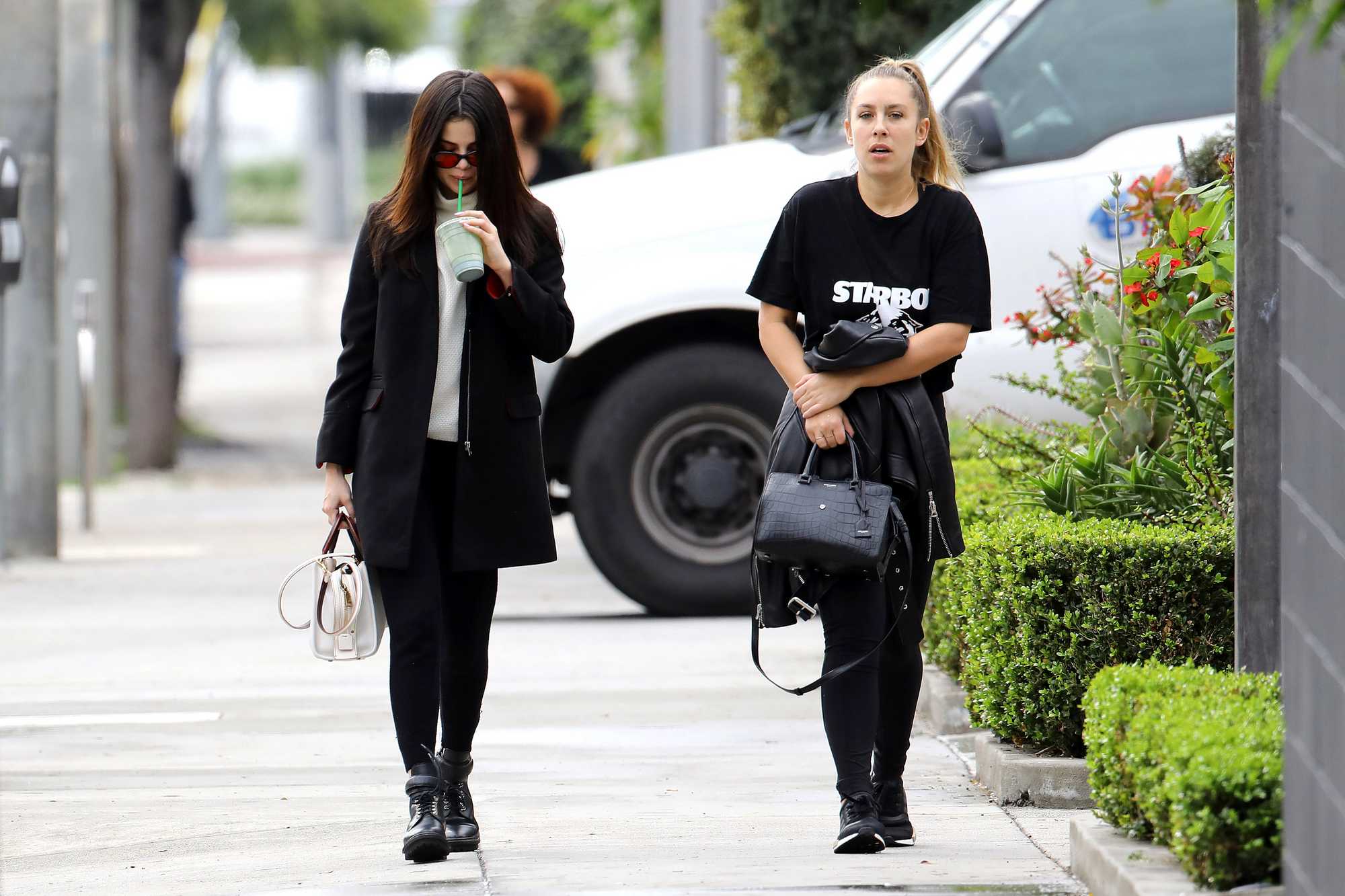 Selena_Gomez_-_Out_and_about_in_Los_Angeles_on_Feb_21-38.jpg
