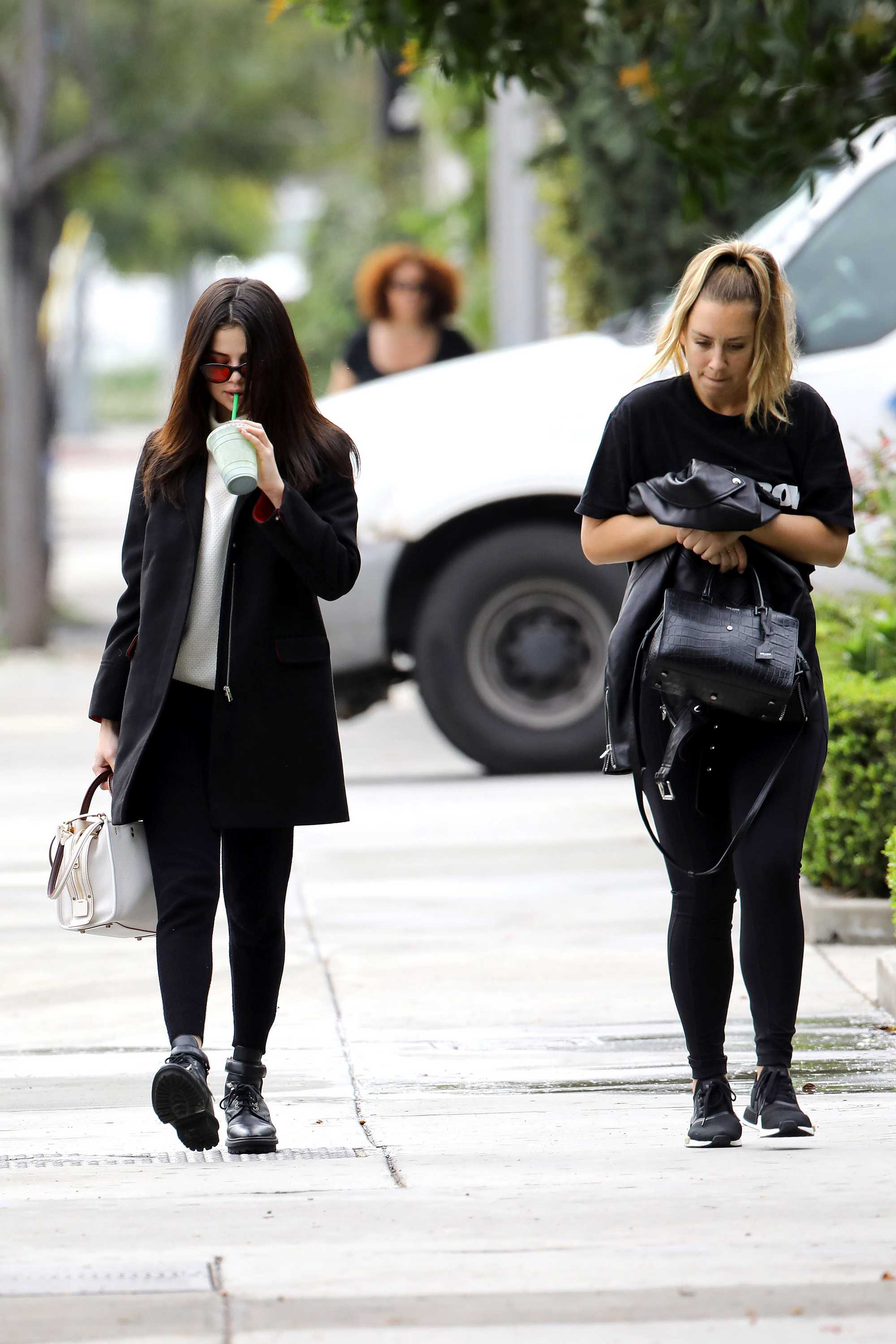 Selena_Gomez_-_Out_and_about_in_Los_Angeles_on_Feb_21-52.jpg