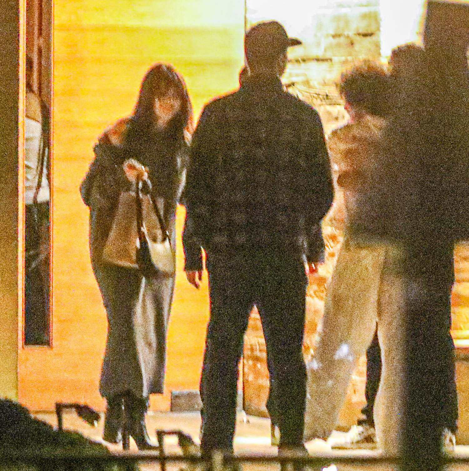 Selena_Gomez_-_Out_for_dinner_at_Nobu_in_Malibu_February_222C_2024_06.jpg