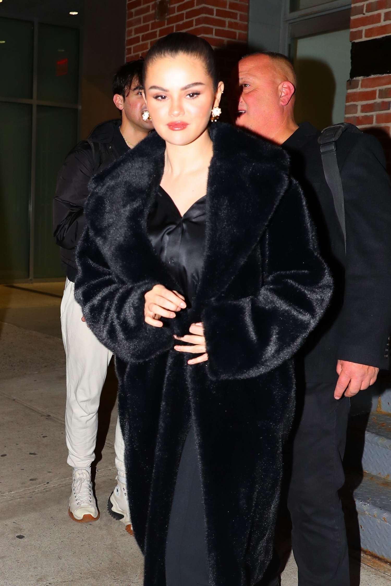 Selena_Gomez_-_Out_in_New_York_March_292C_202304.jpg