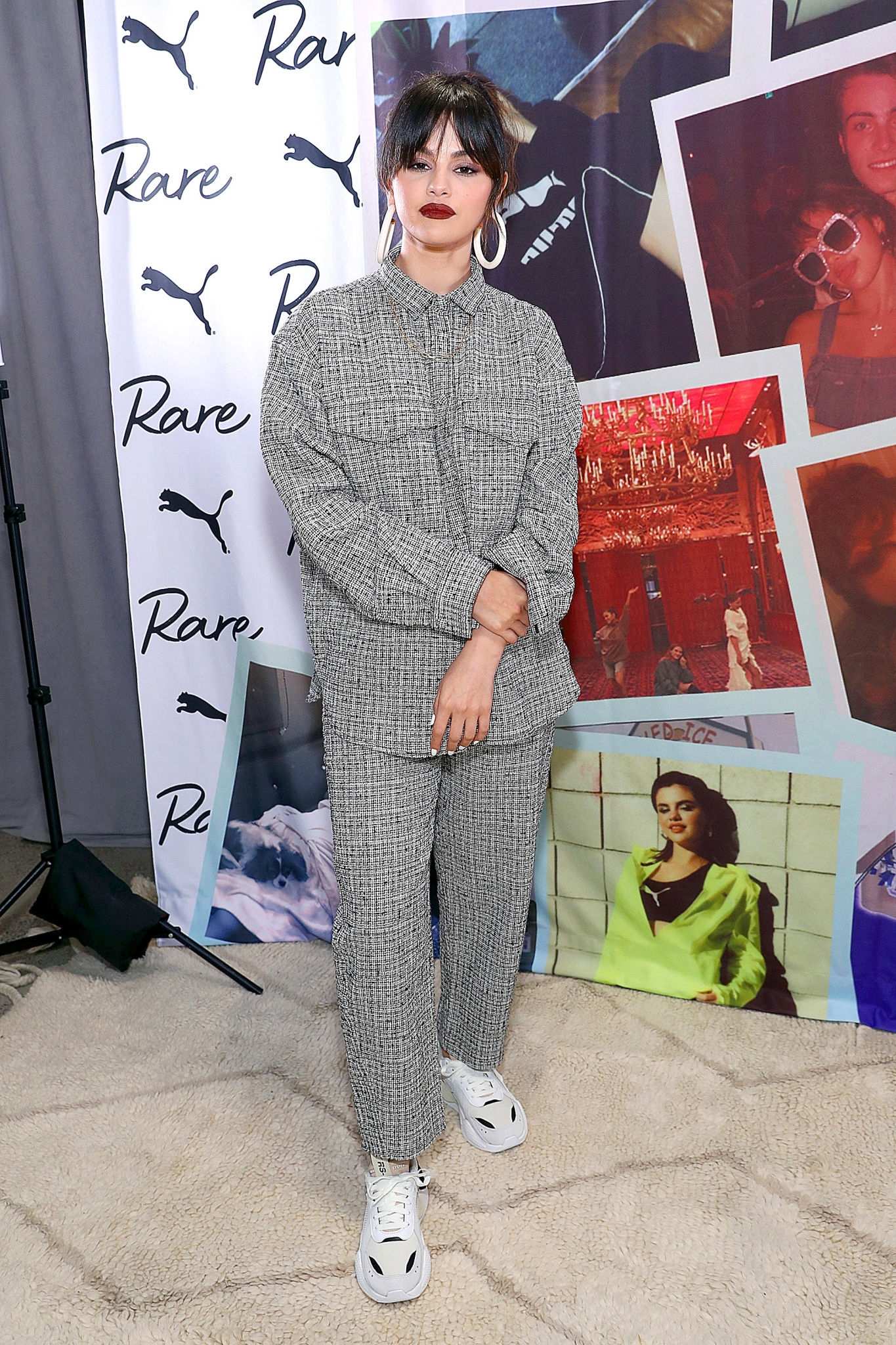 Selena_Gomez_-_Puma_flagship_store_in_New_York_January_142C_2020-12.jpg
