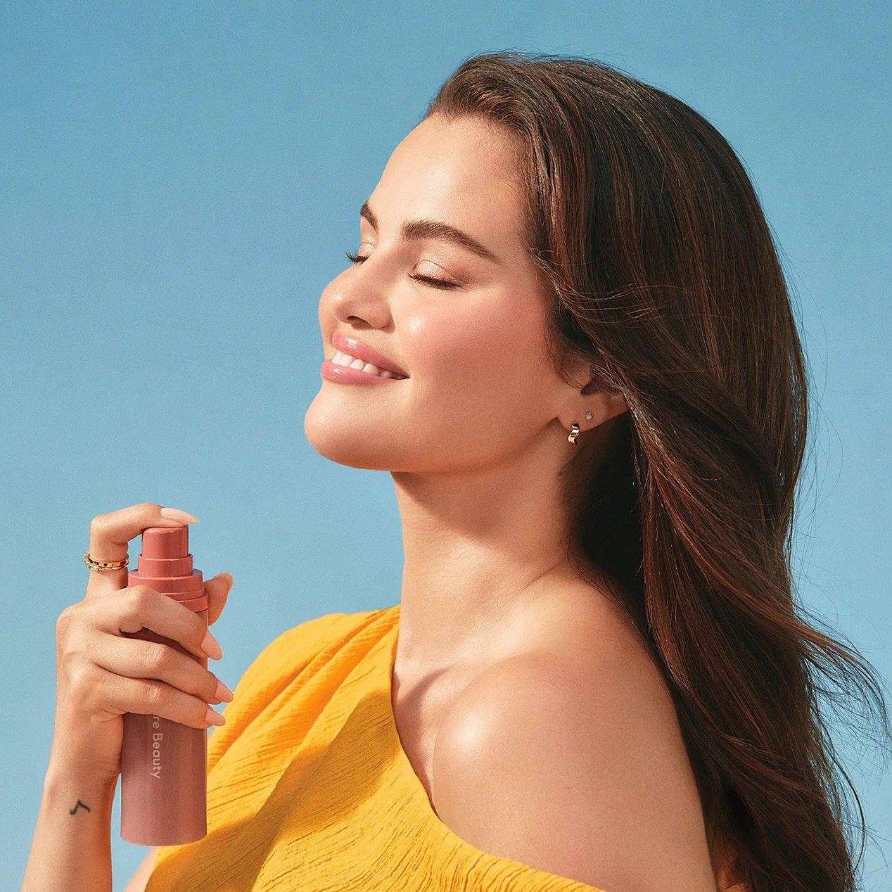 Selena_Gomez_-_Rare_Beauty27s_Awaken_Confidence_Body_Collection_28202429_01.jpg