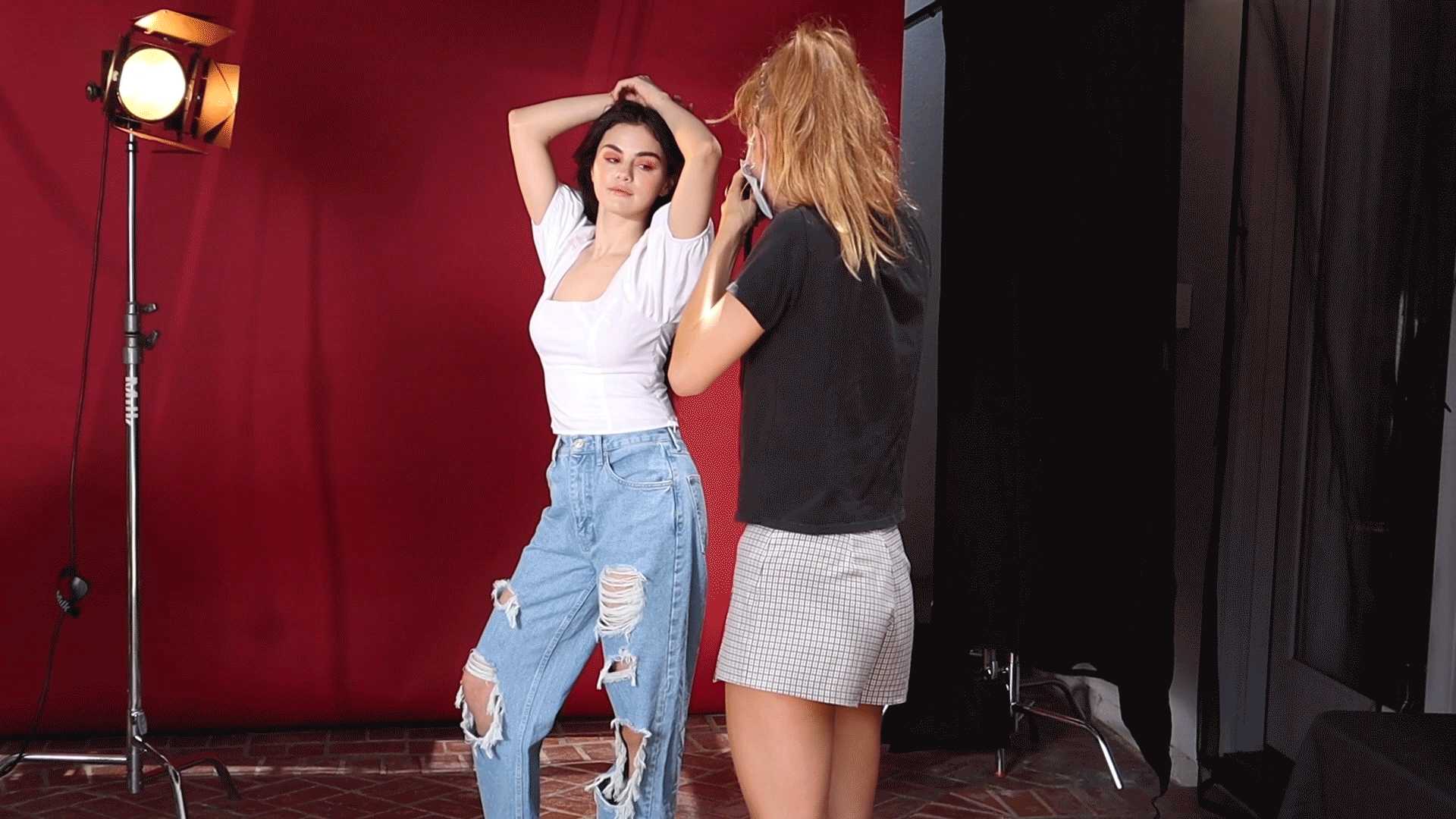 Selena_Gomez_-_Rare_Beauty_2021_28by_Petra_Collins29_05.jpg