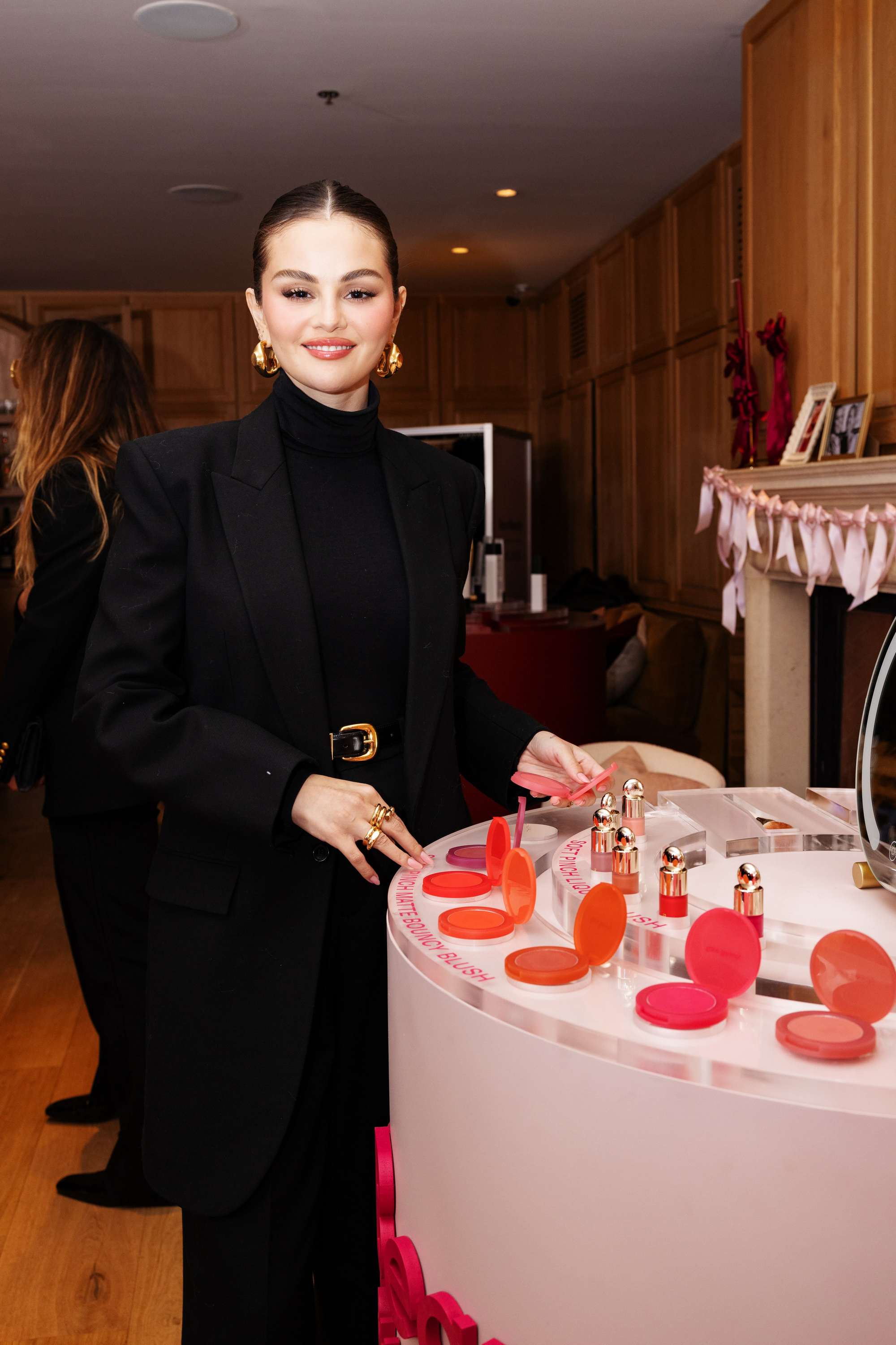 Selena_Gomez_-_Rare_Beauty_Galentine_s_Day_celebration2C_West_Hollywood_CA_-_February_52C_2025_01.jpg
