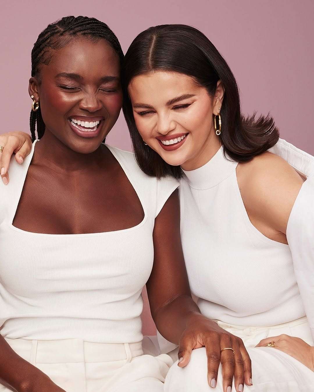 Selena_Gomez_-_Rare_Beauty_Soft_Pinch_Liquid_Contour_28January_202529_01.jpg