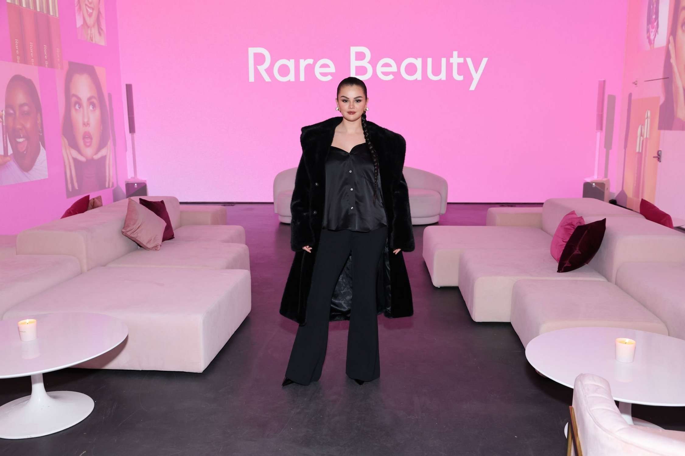 Selena_Gomez_-_Rare_Beauty_Soft_Pinch_Tinted_Lip_Oil_Collection_launch_event_in_New_York_March_292C_202304.jpg