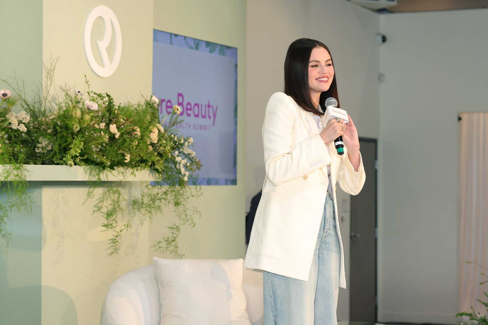 Selena_Gomez_-_Rare_Beauty_s_4th_annual_Mental_Health_Summit2C_Los_Angeles_CA_-_May_12C_2025-24.jpg