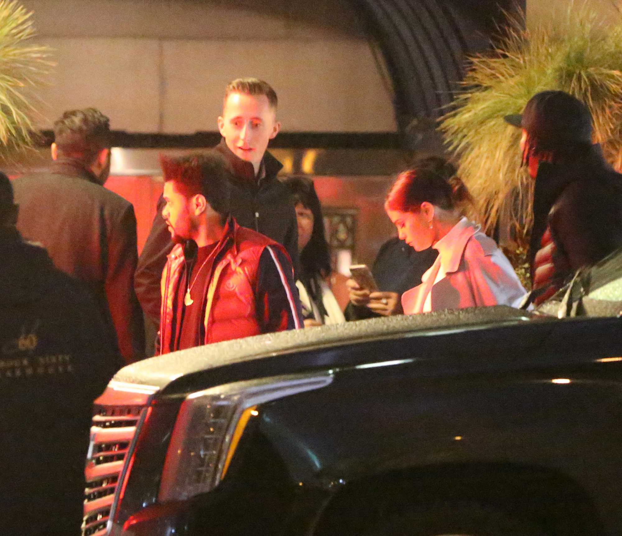 Selena_Gomez_-_Returns_to_Toronto_for_her_beau_The_Weeknd_on_March_18-32.jpg