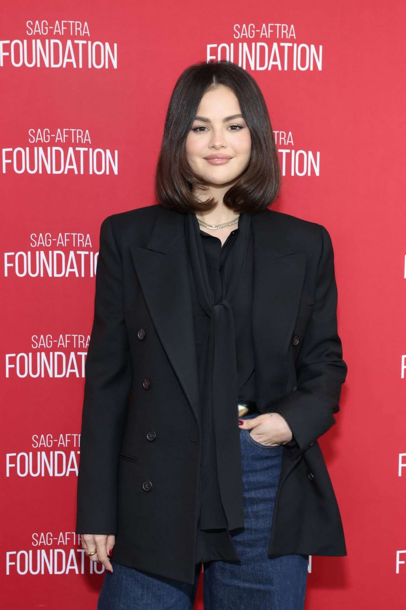 Selena_Gomez_-_SAG-AFTRA_Foundation_Conversations_Presents_Emilia_Perez_in_Los_Angeles_November_192C_2024_01.jpg
