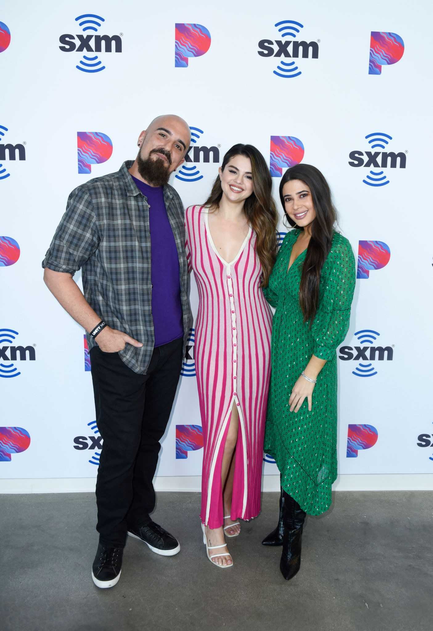Selena_Gomez_-_SiriusXM_Hollywood_Studios_in_Los_Angeles2C_CA_10242019-07.jpg