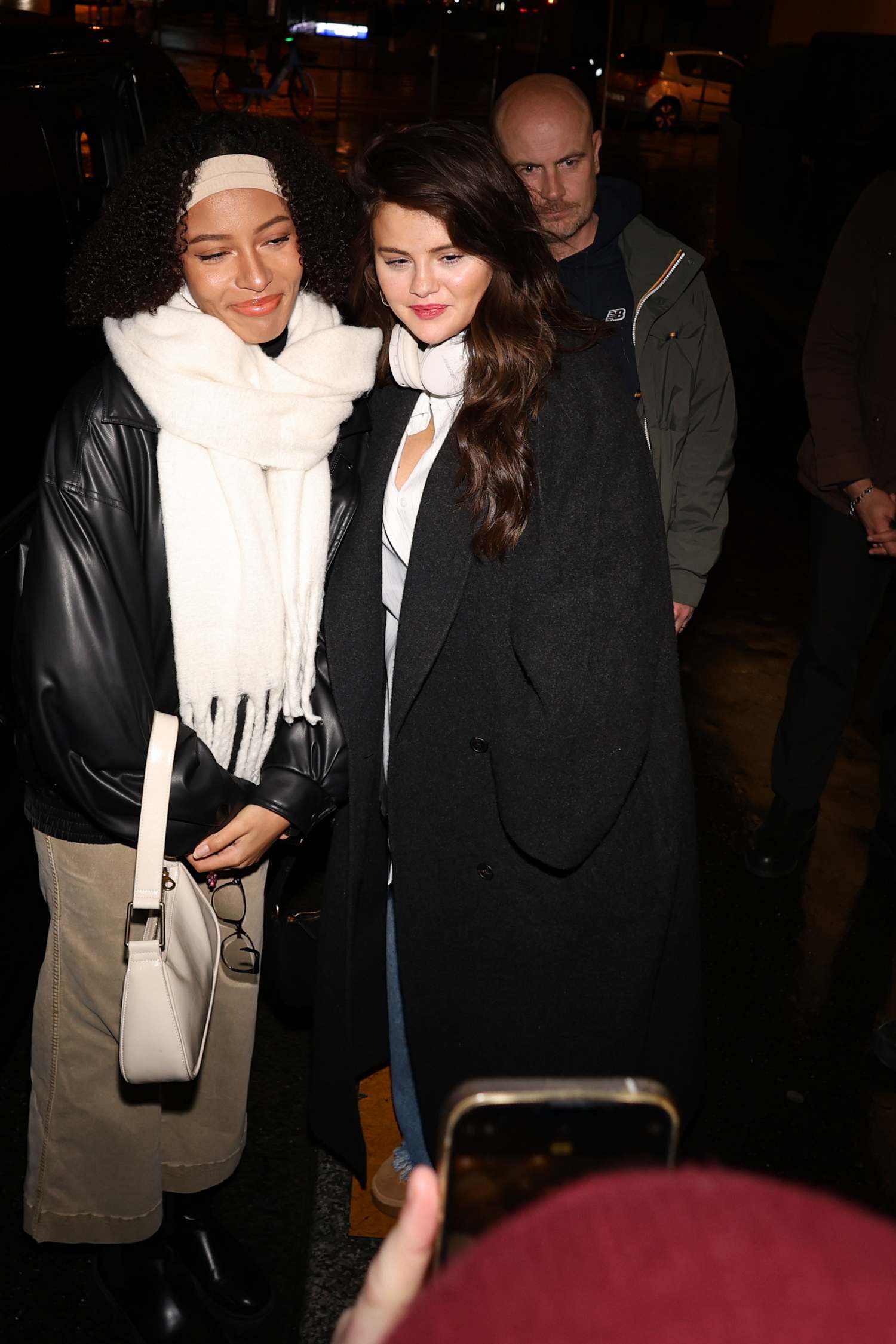 Selena_Gomez_-_Spotted_stopping_for_photos_with_some_of_her_fans_-_Paris2C_France_-_February_182C_2024_04.jpg
