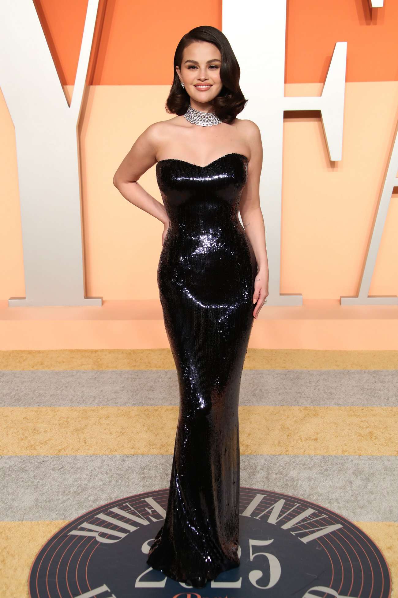 Selena_Gomez_-_Vanity_Fair_Oscar_Party_in_Beverly_Hills_March_22C_2025_09.jpg