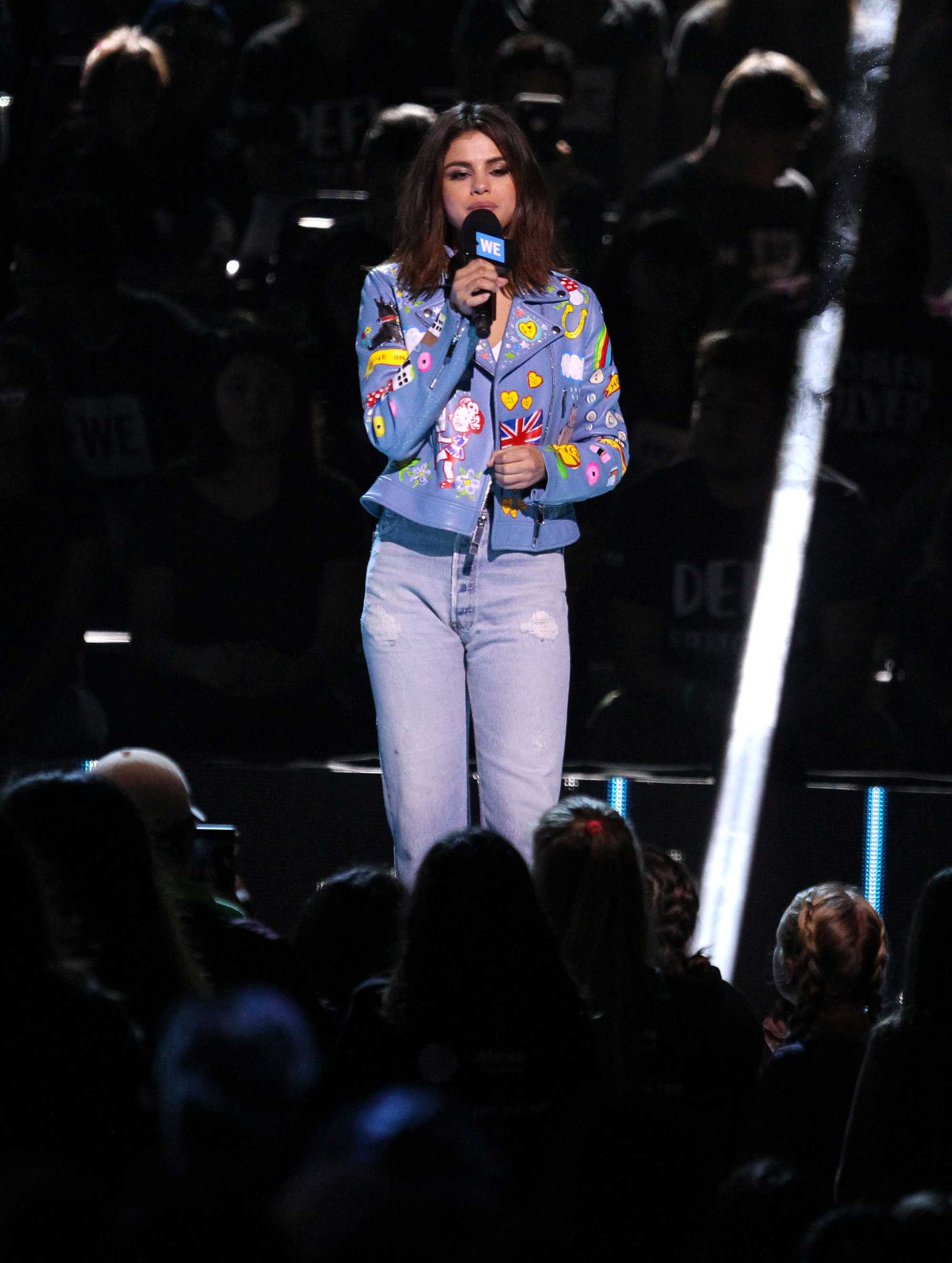 Selena_Gomez_-_WE_Day_California_5BShow5D_-_April_27-84.jpg