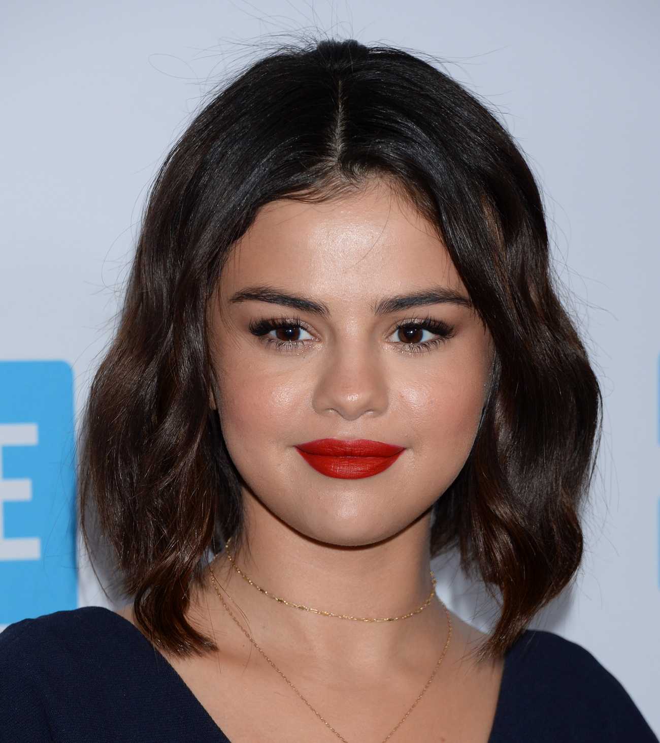 Selena_Gomez_-_WE_Day_California_in_Los_Angeles_on_April_19-08.jpg