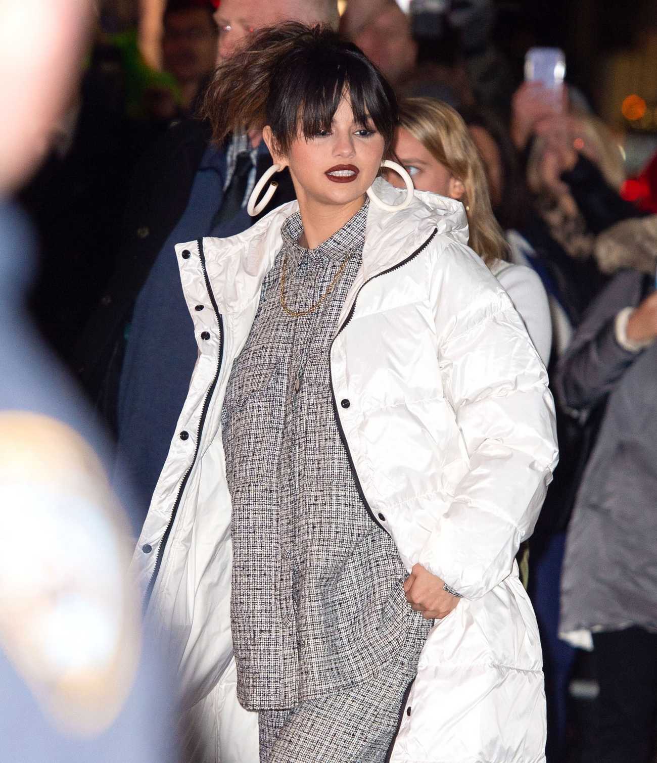 Selena_Gomez_-_arrives_at_her__Rare__album_release_party_at_the_Puma_Flagship_store_in_New_York2C_01142020-06.jpg