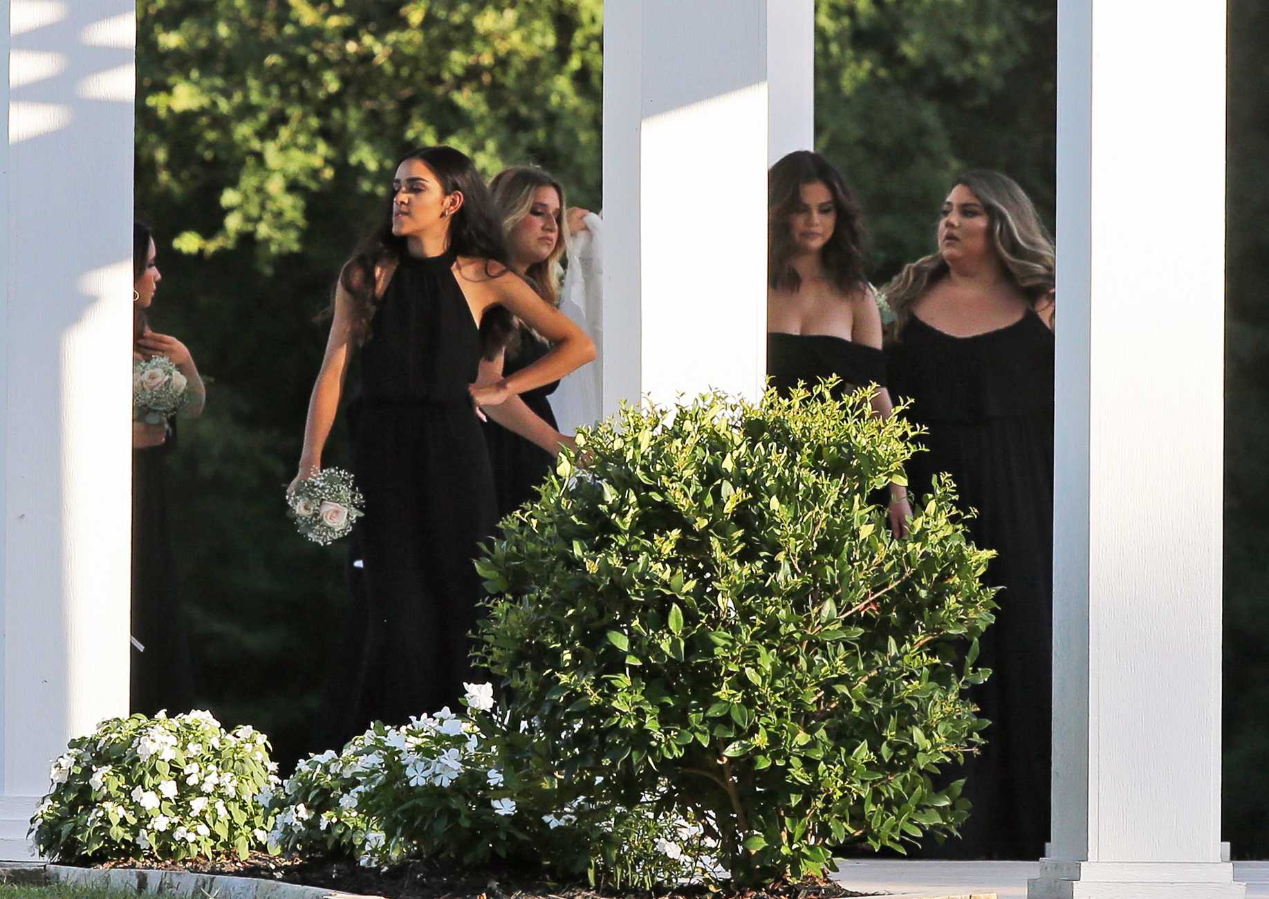 Selena_Gomez_-_at_her_cousin_s_lavish_wedding2C_Los_Angeles_07192019-02.jpg