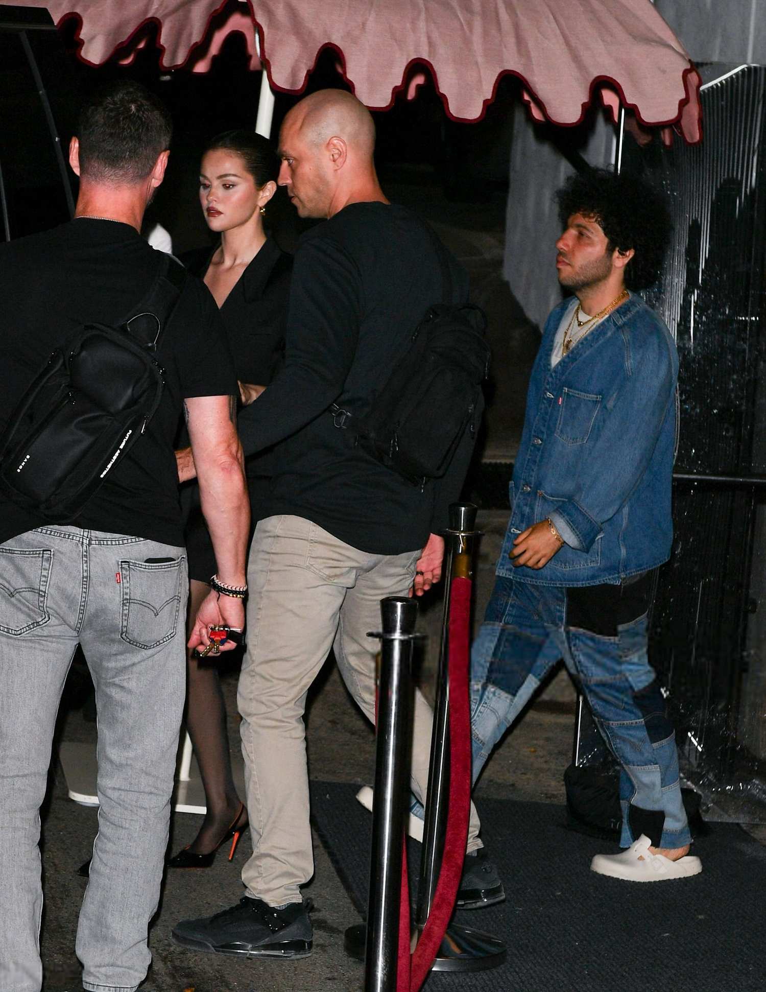 Selena_Gomez_-_attends_Cara_Delevingne_s_birthday_party_at_Bar_Marmont2C_Los_Angeles_CA_-_August_52C_2025_07.jpg