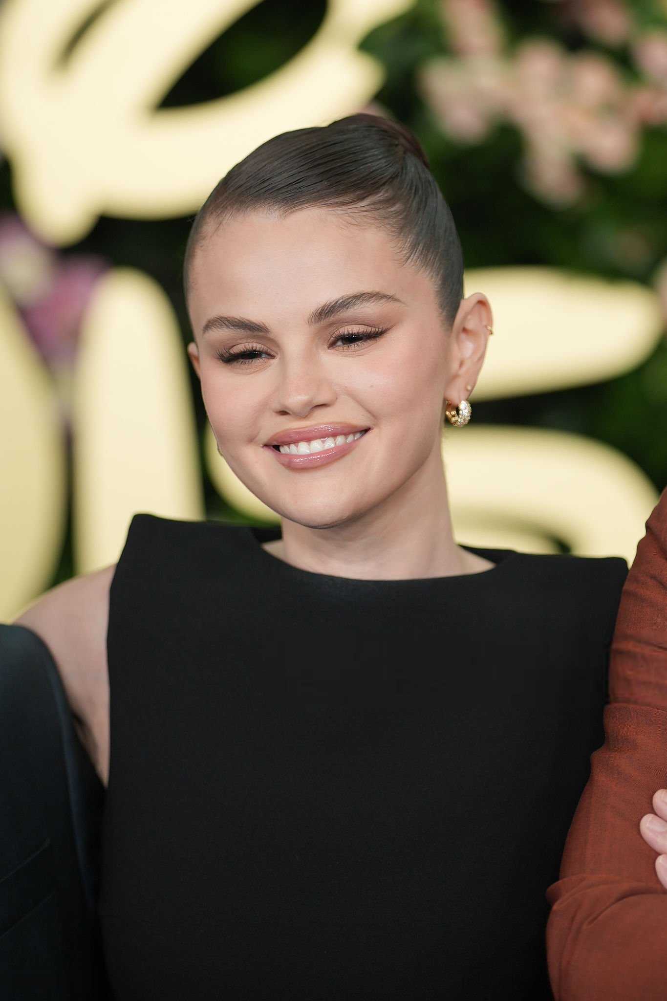 Selena_Gomez_-_attends_the_2025_Disney_Upfront2C_New_York_City_-_May_132C_2025_11.jpg