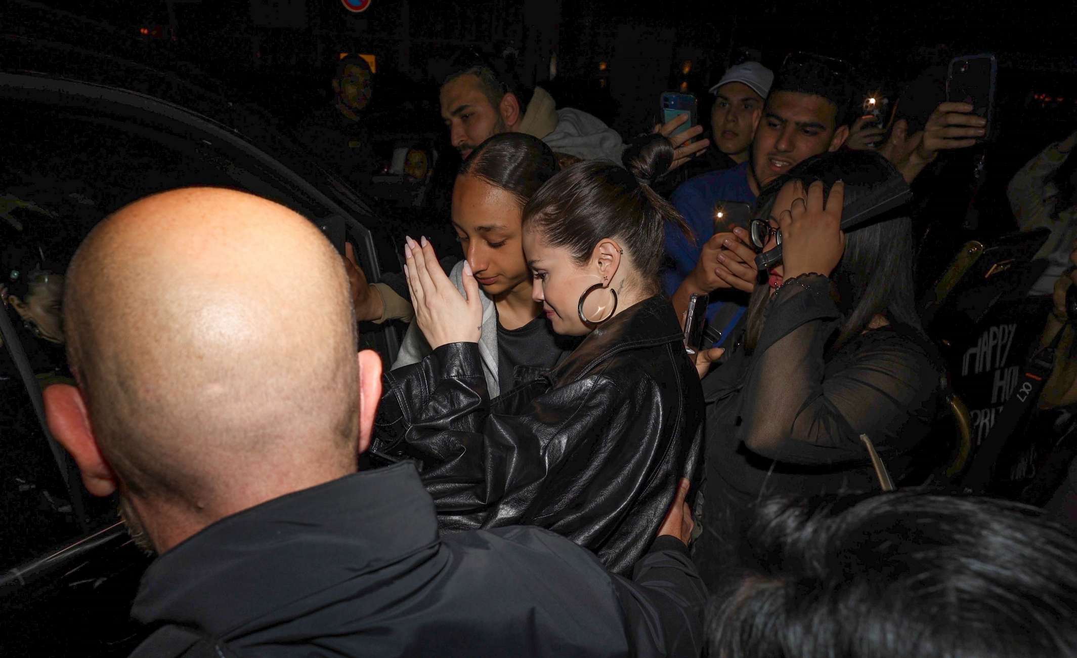 Selena_Gomez_-_is_spotted_during_a_night_out_in_Paris2C_France__0527202316.jpg