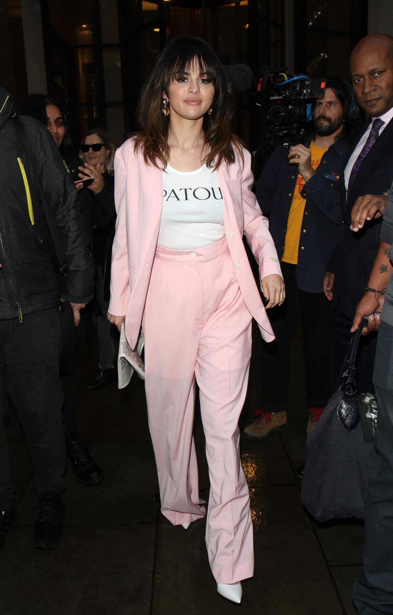 Selena_Gomez_-_out_and_about_in_London2C_UK_12122019-04.jpg