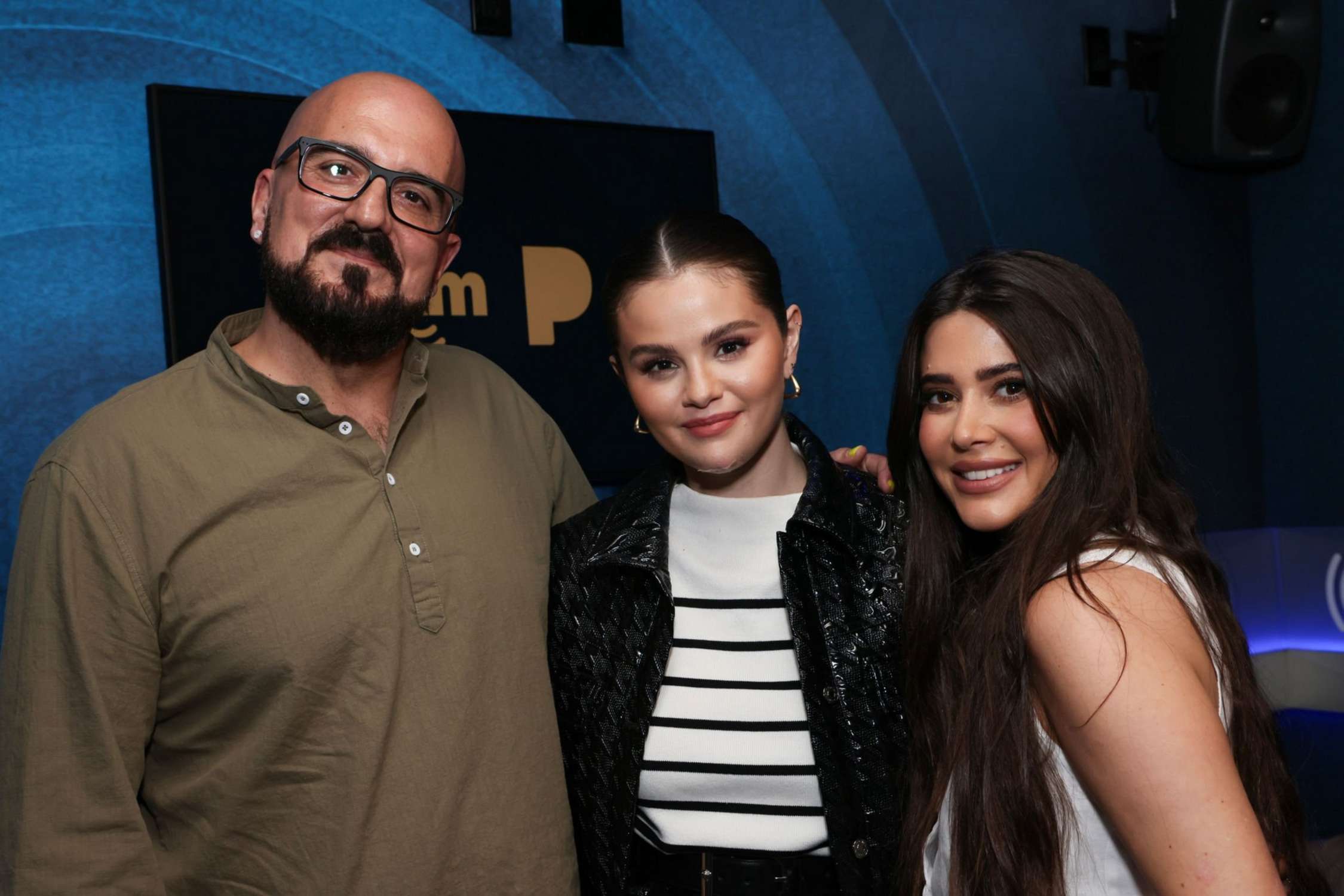 Selena_Gomez_Visits_The_SiriusXM_Studios_In_Los_Angeles04.jpg
