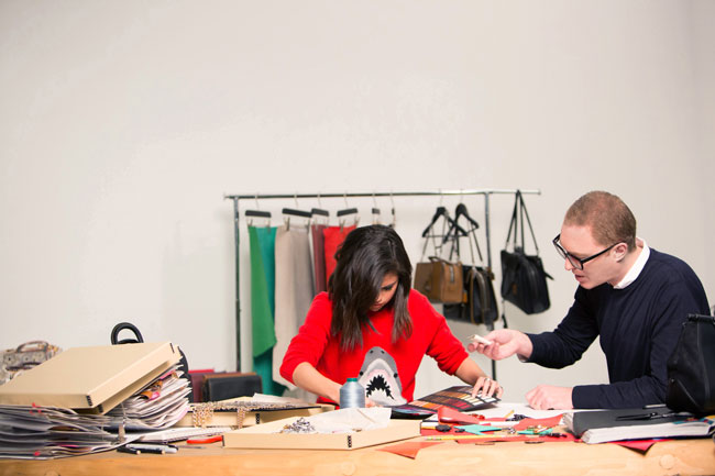 Selena_Gomez_X_Coach_Collection_-_Behind_The_Scenes-16.jpg