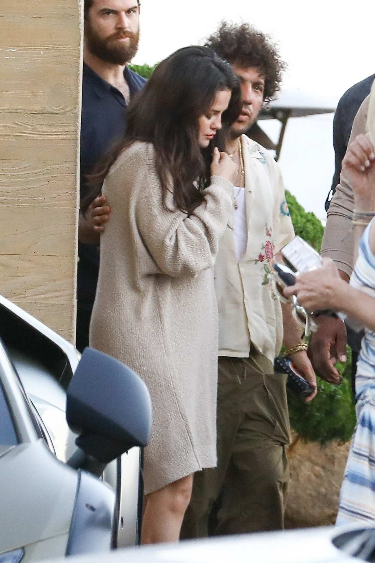 Selena_Gomez___Leaving_Nobu_in_Malibu_06152024_02.jpg