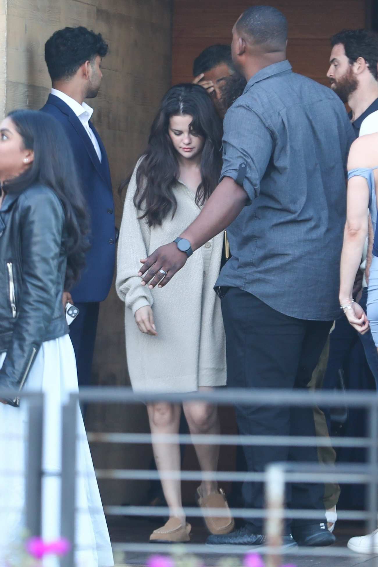 Selena_Gomez___Leaving_Nobu_in_Malibu_06152024_08.jpg
