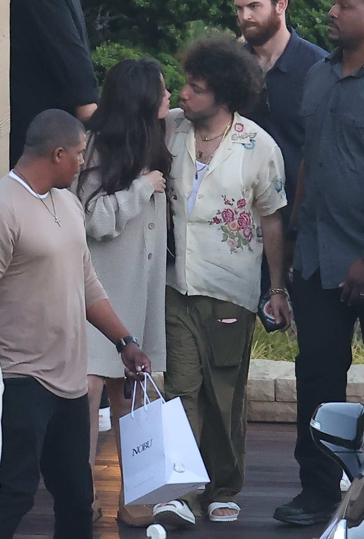 Selena_Gomez___Leaving_Nobu_in_Malibu_06152024_15.jpg