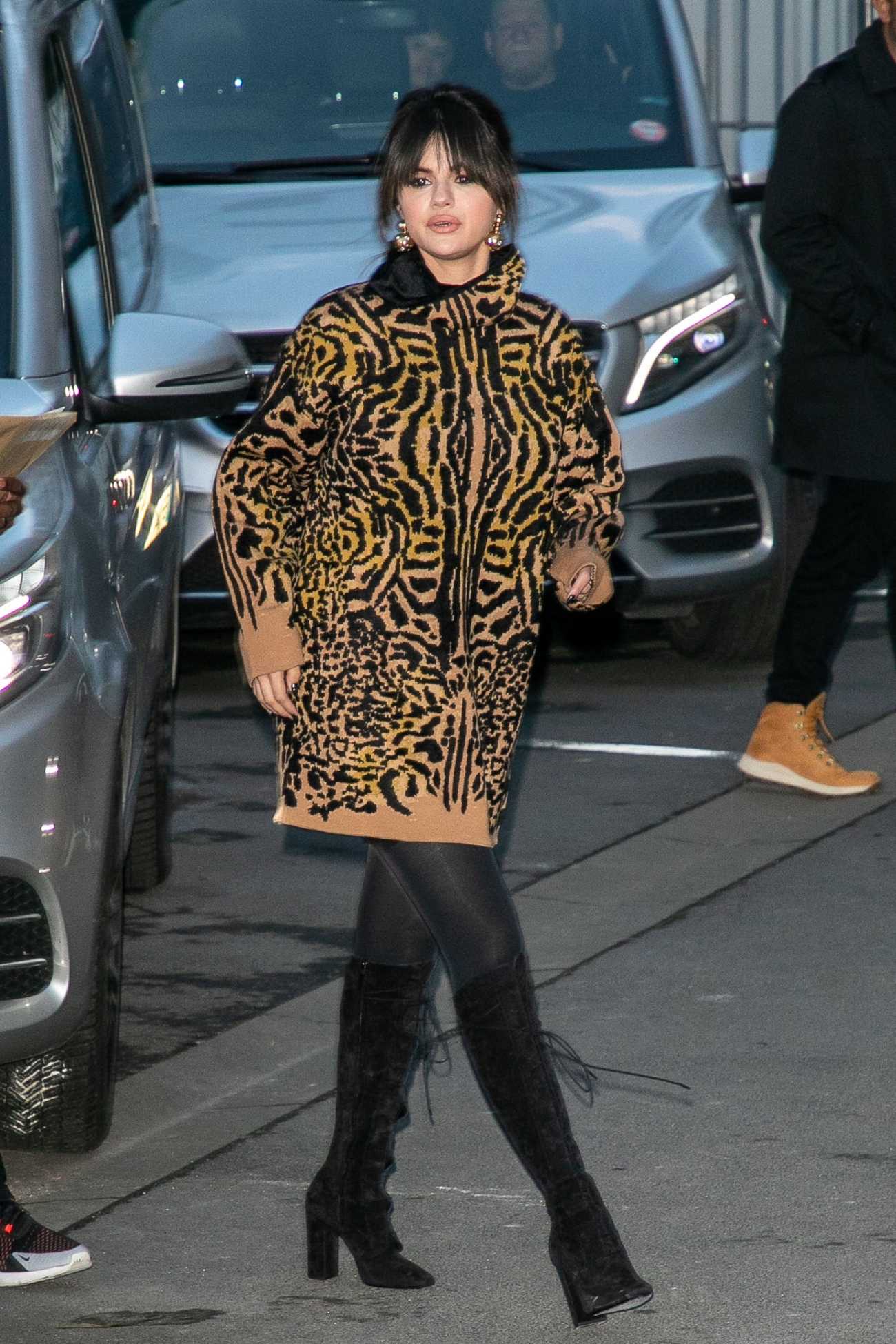 Selena_Gomez_is_seen_at_NRJ_radio_station_on_December_132C_2019_in_Paris2C_France-01.jpg