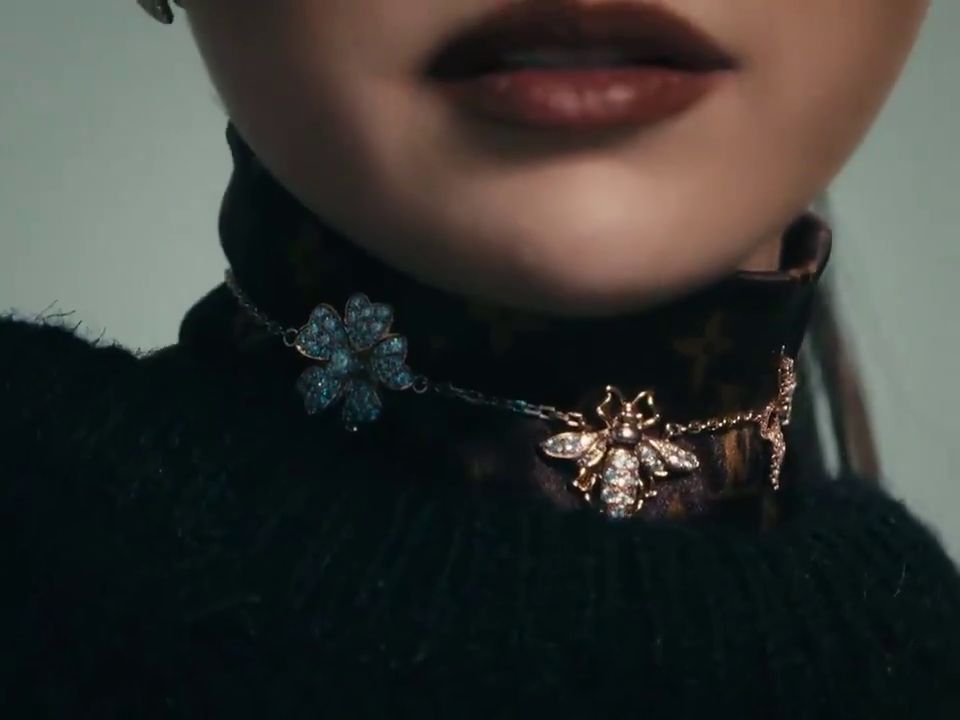Selena_Gomez_x_CR_Fashion_Book_China-26.jpg