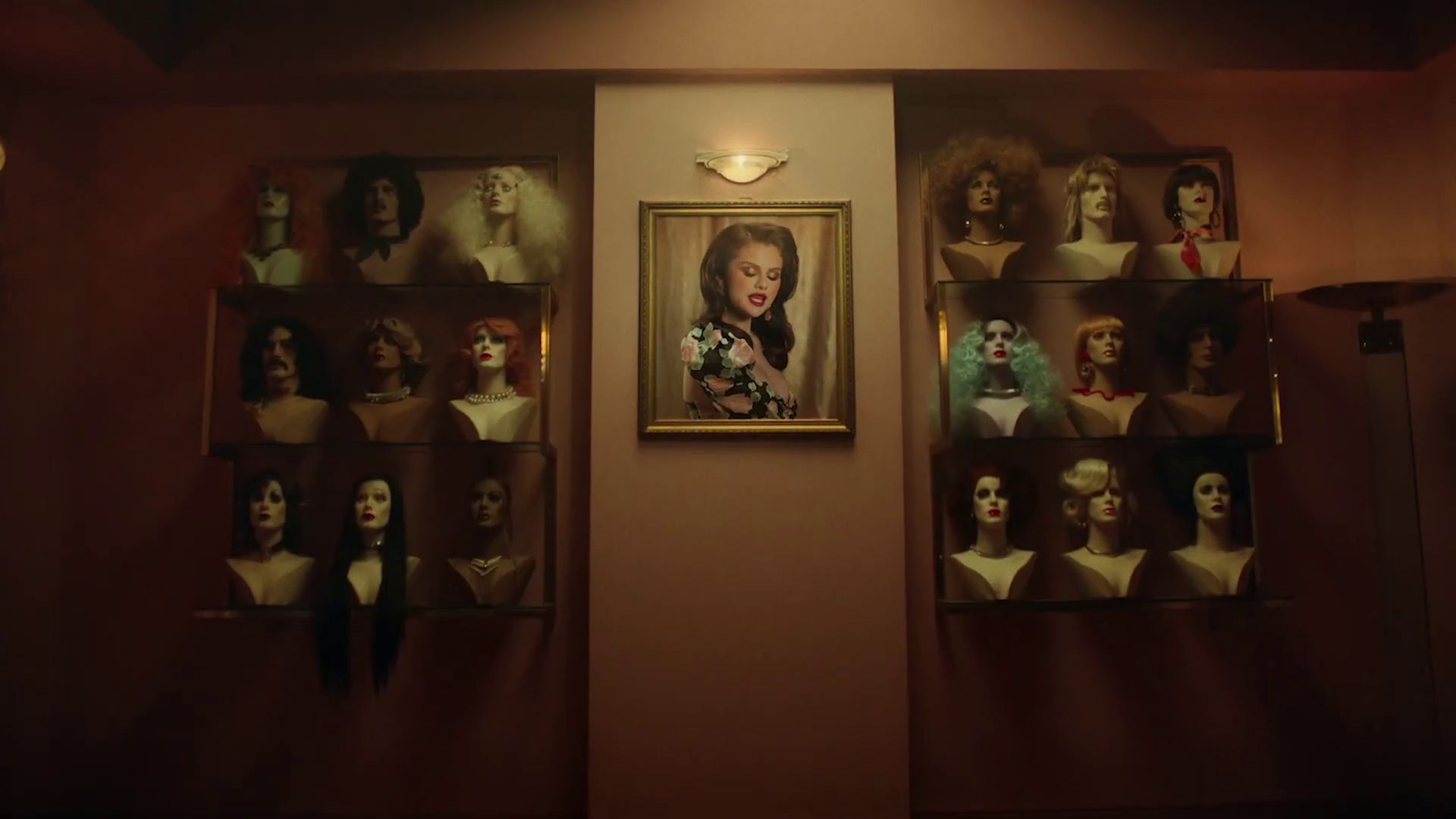 Selfish_Love_MV_20.jpg