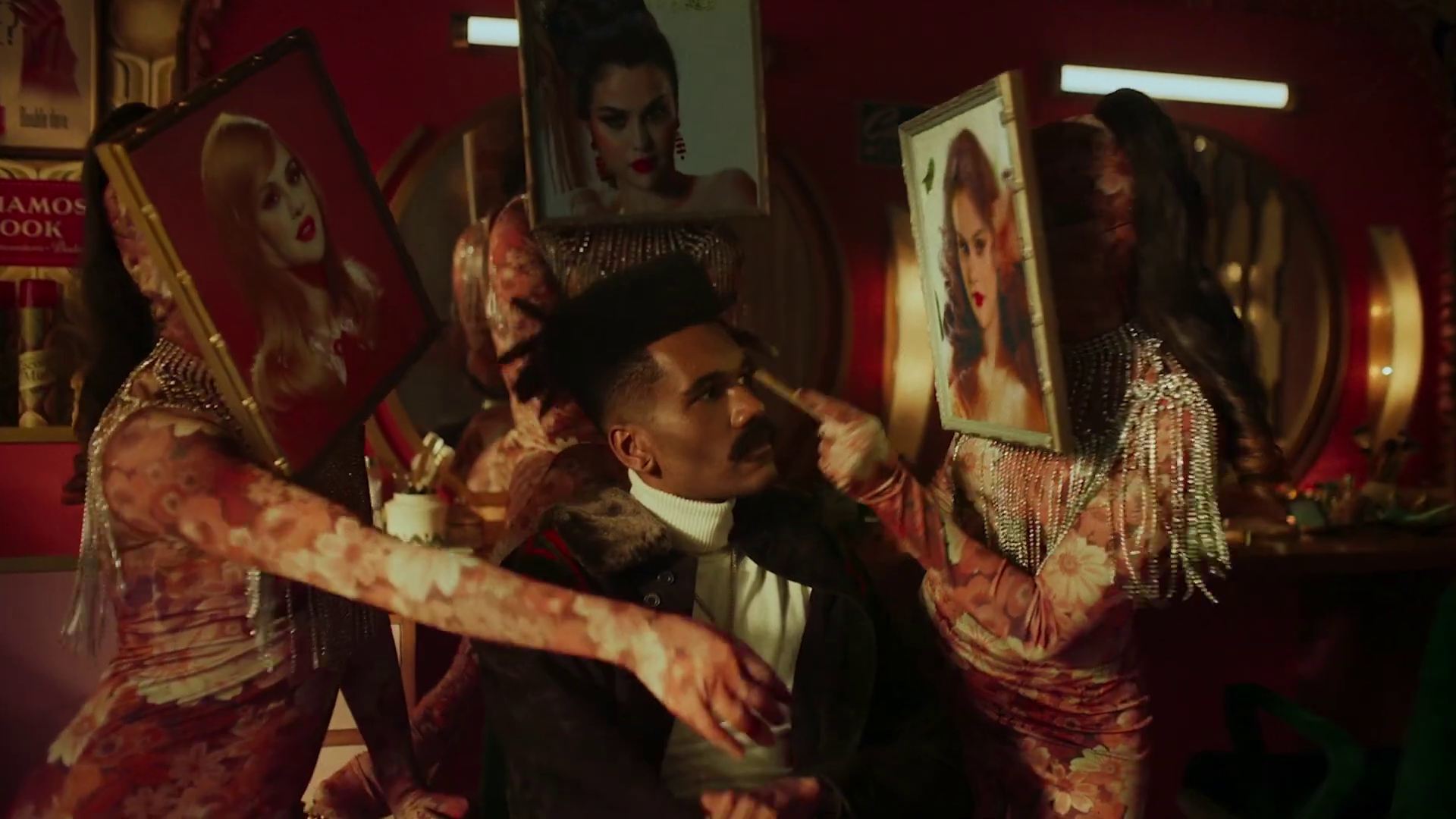 Selfish_Love_MV_34.jpg