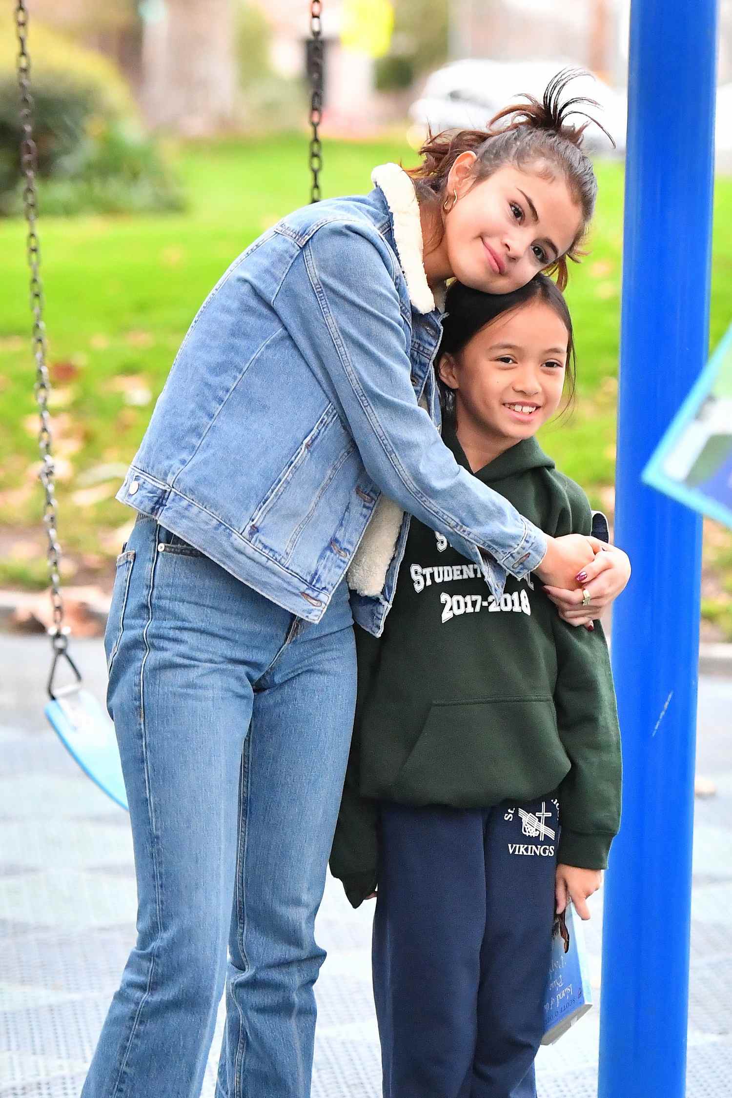 Spending_Time_With_Young_Fans_at_the_Park_in_Burbank_-_November_2-06.jpg