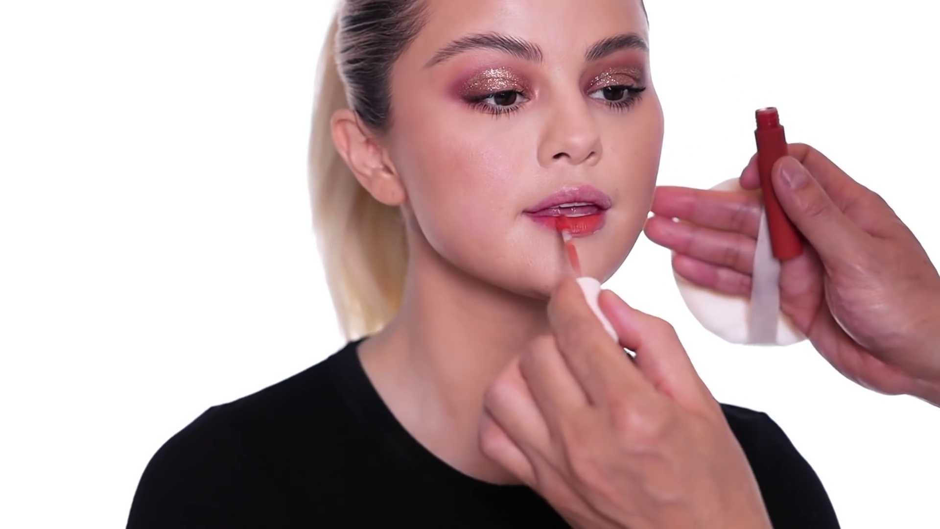 Summer_Day_To_Night_Makeup_With_Selena_Gomez_22.jpg