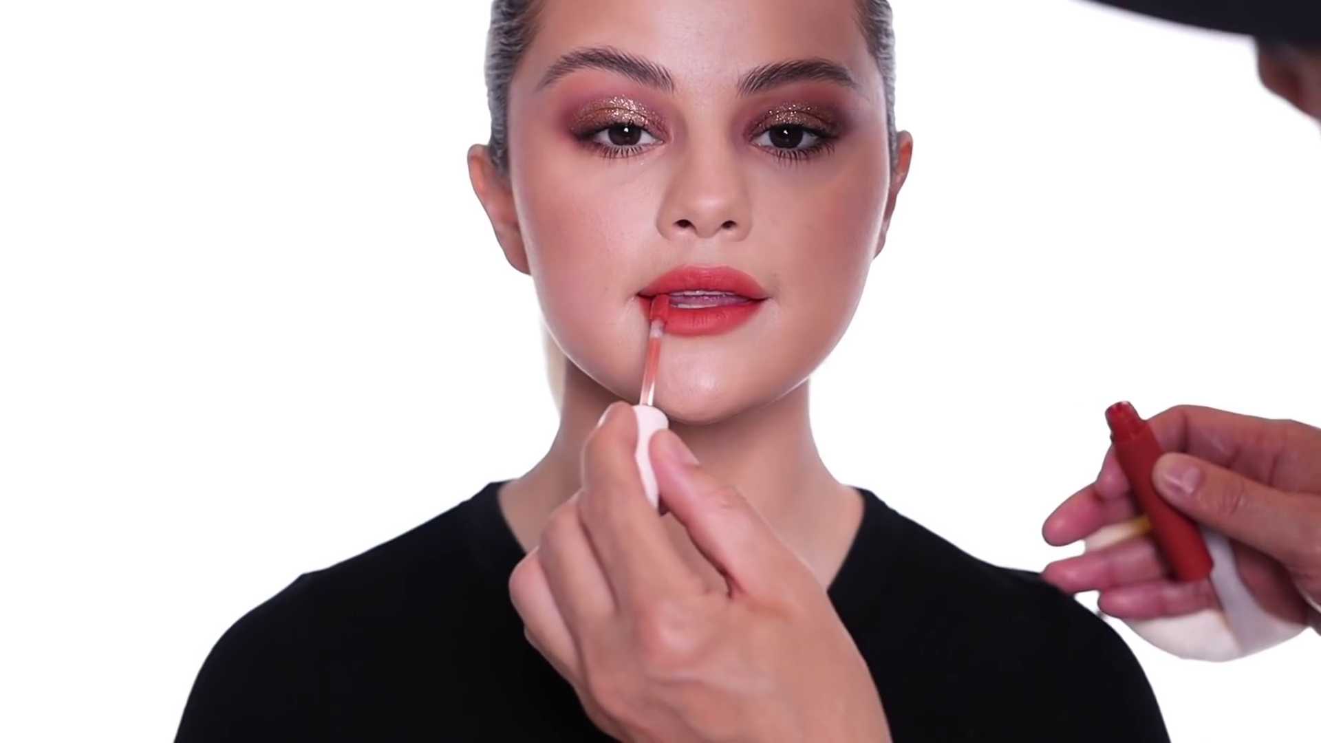 Summer_Day_To_Night_Makeup_With_Selena_Gomez_23.jpg