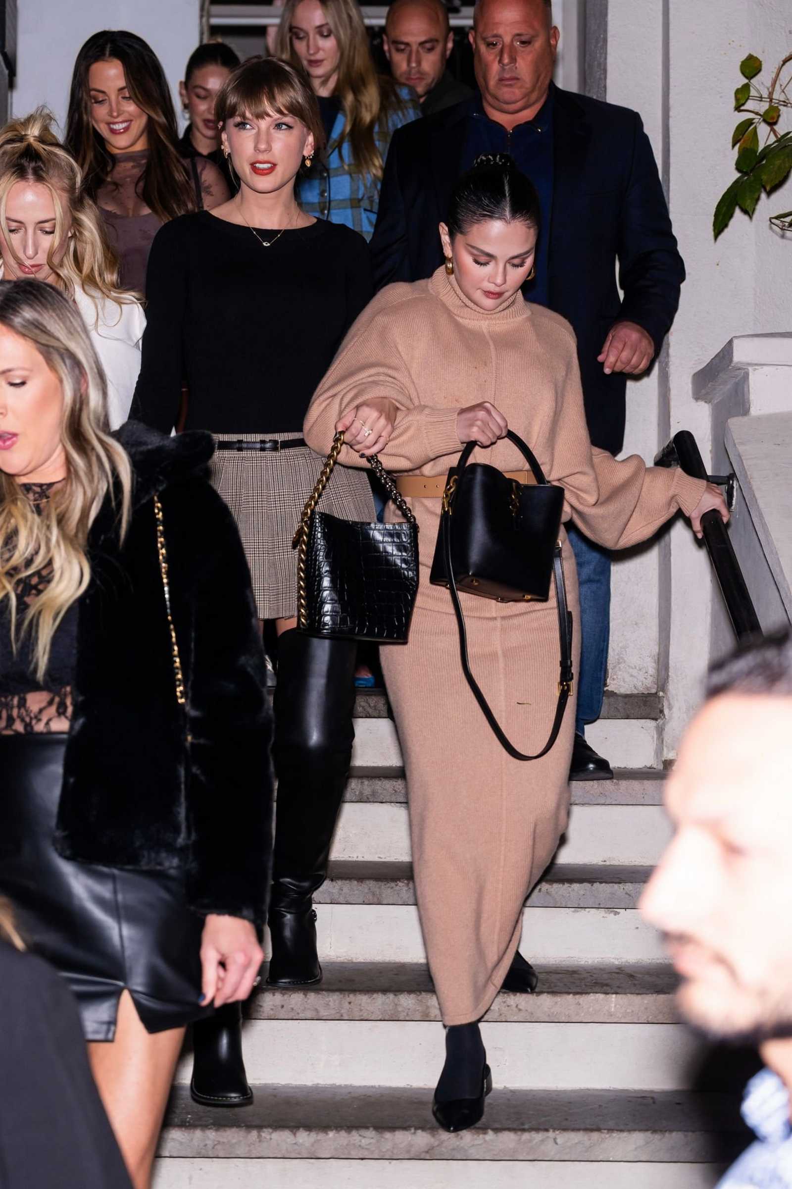 Taylor_Swift2C_Sophie_Turner2C_and_Selena_Gomez_-_Out_in_New_York_November_42C_202316.jpg