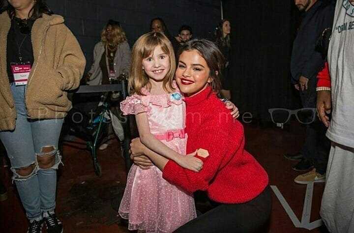 WE_Day_California_at_The_Forum_in_Inglewood2C_California_5BBackstage5D_-_April_19-02.jpg