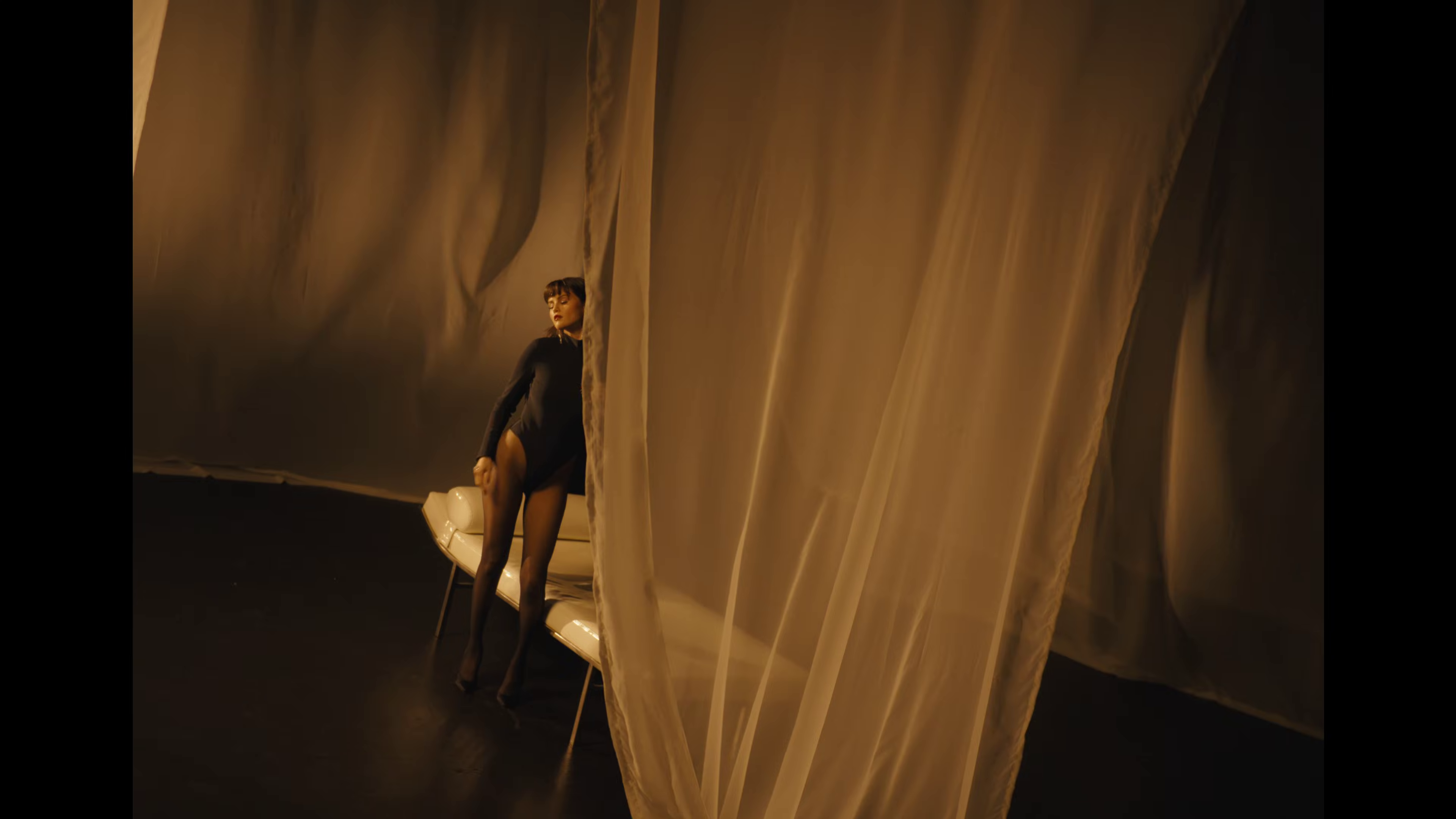 in_the_dark_2811629.png