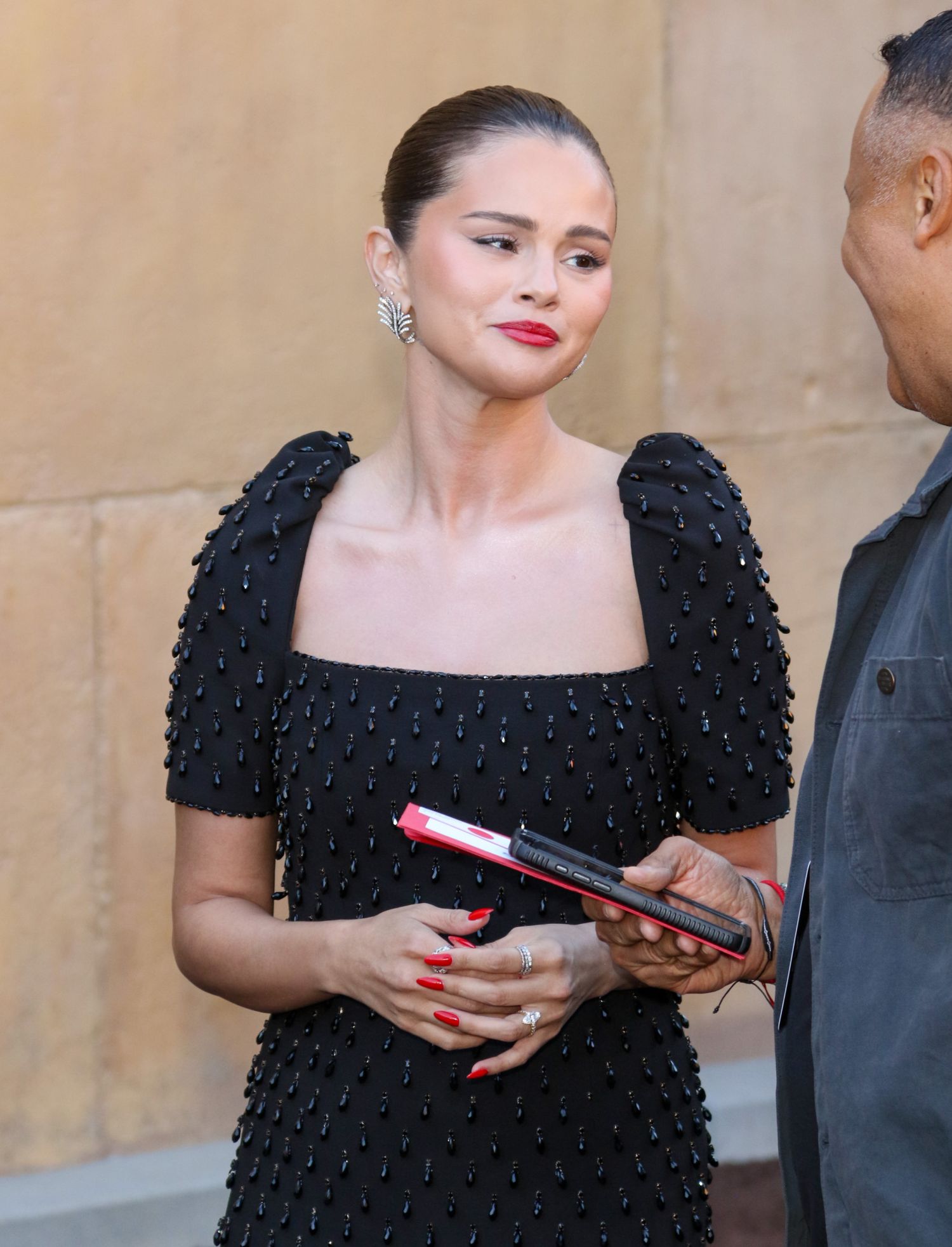 selena_gomez_-_attends_premiere_of_netflix_s_2522marty2C_life_is_short2522_at_the_egyptian_theatre_hollywood_in_los_angeles2C_california__may_062C_2026_16.jpg
