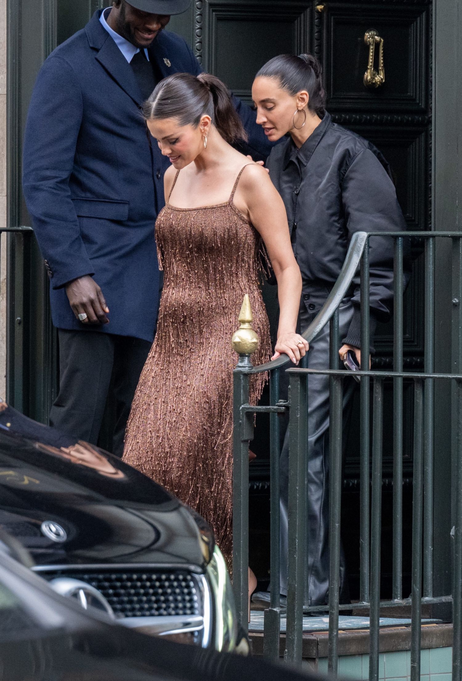 selena_gomez_-_visits_gymkhana_restaurant_in_mayfair_-_london2C_england_-_may_152C_2026_13.jpg