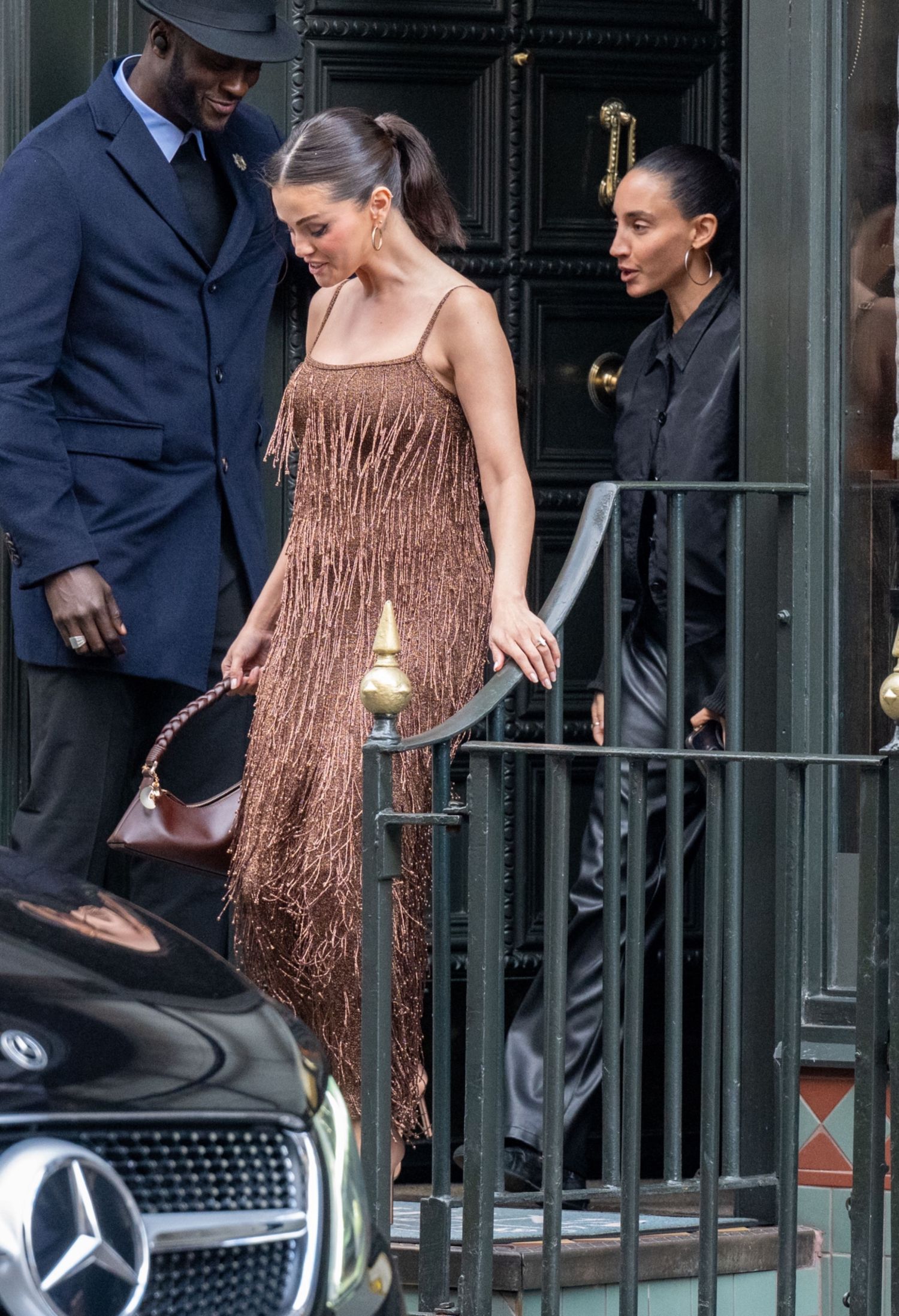 selena_gomez_-_visits_gymkhana_restaurant_in_mayfair_-_london2C_england_-_may_152C_2026_15.jpg