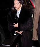 Outside_a_taping_of_Late_Show_with_Stephen_Colbert2C_New_York_City_-_December_3_03.jpg